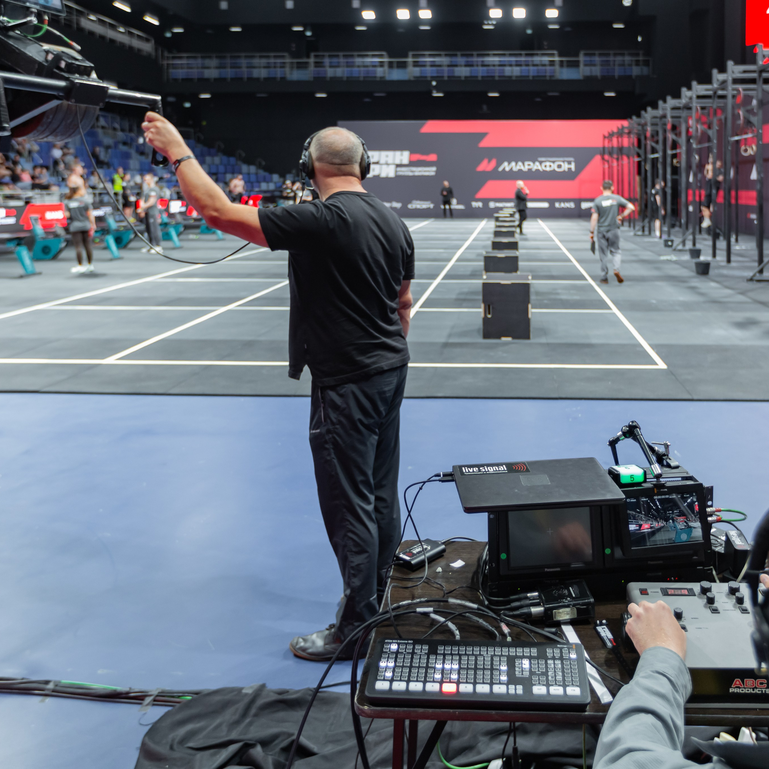 Съемочная группа OMVIDEOPRO. Фотограф в Москве Иоанн Соломон