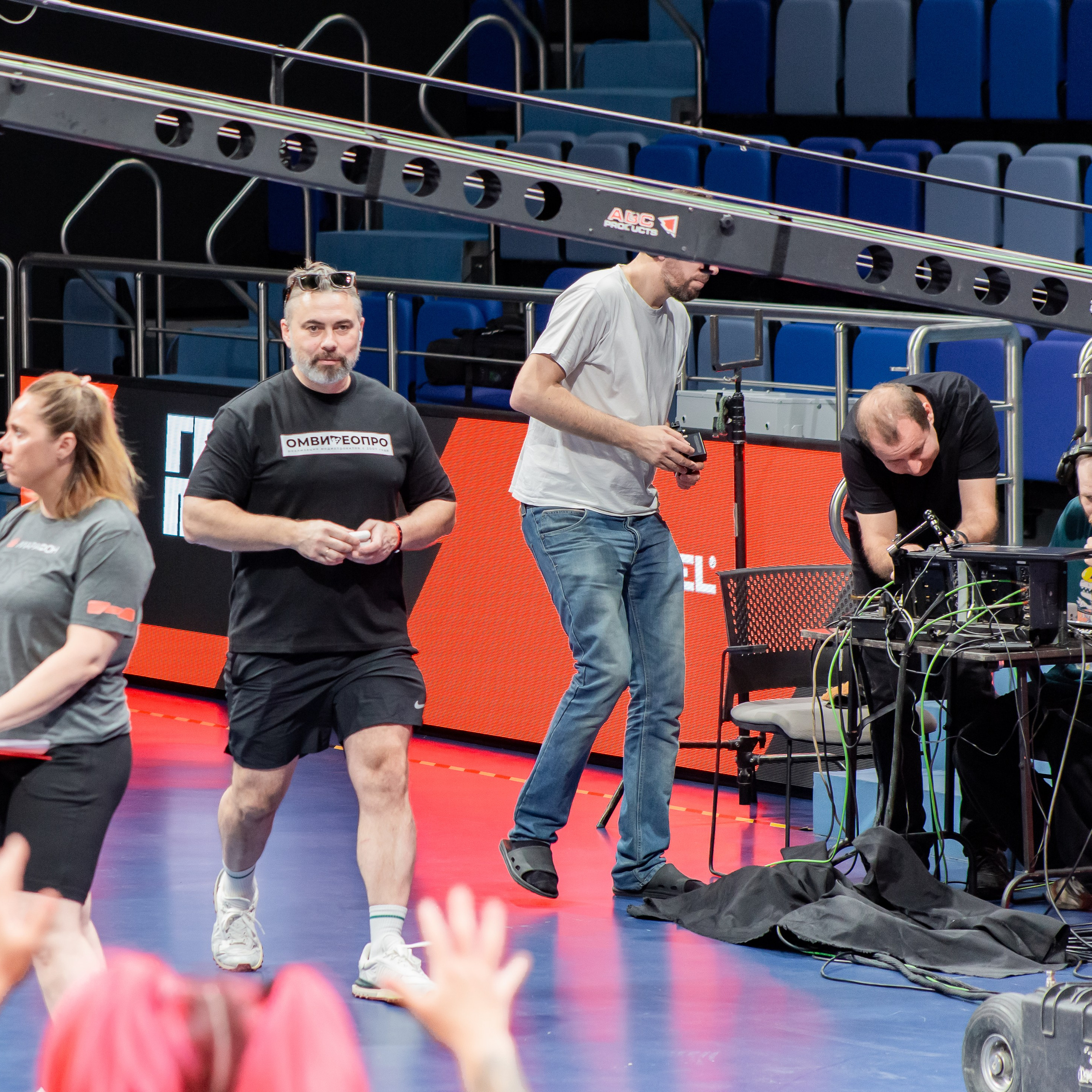 Съемочная группа OMVIDEOPRO. Фотограф в Москве Иоанн Соломон