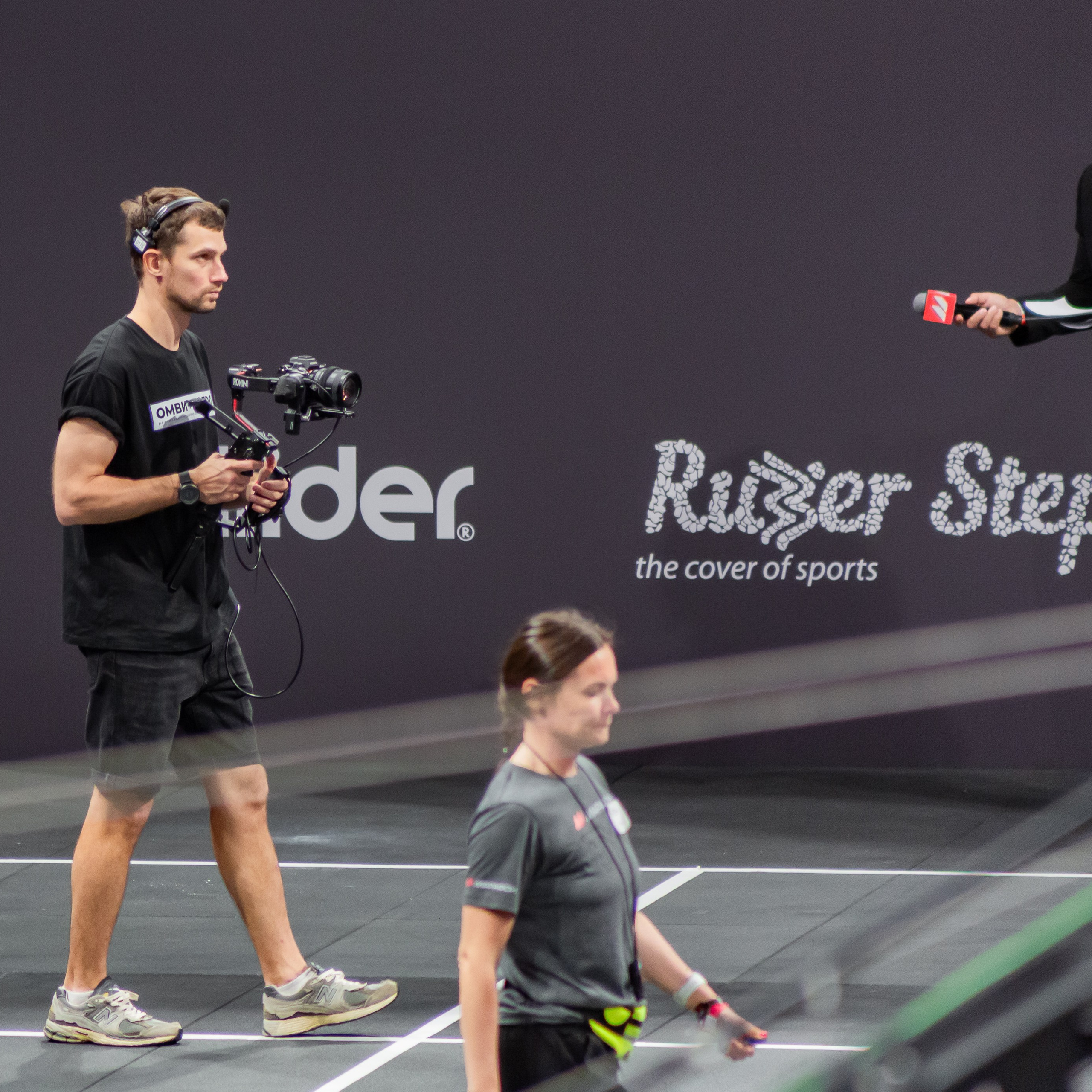 Съемочная группа OMVIDEOPRO. Фотограф в Москве Иоанн Соломон