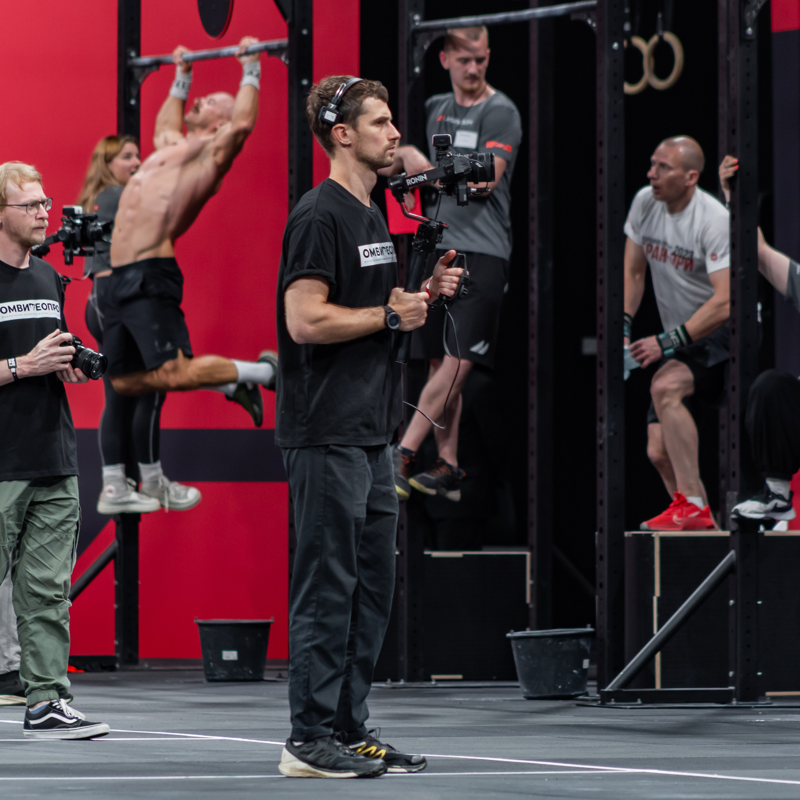 Съемочная группа OMVIDEOPRO. Фотограф в Москве Иоанн Соломон