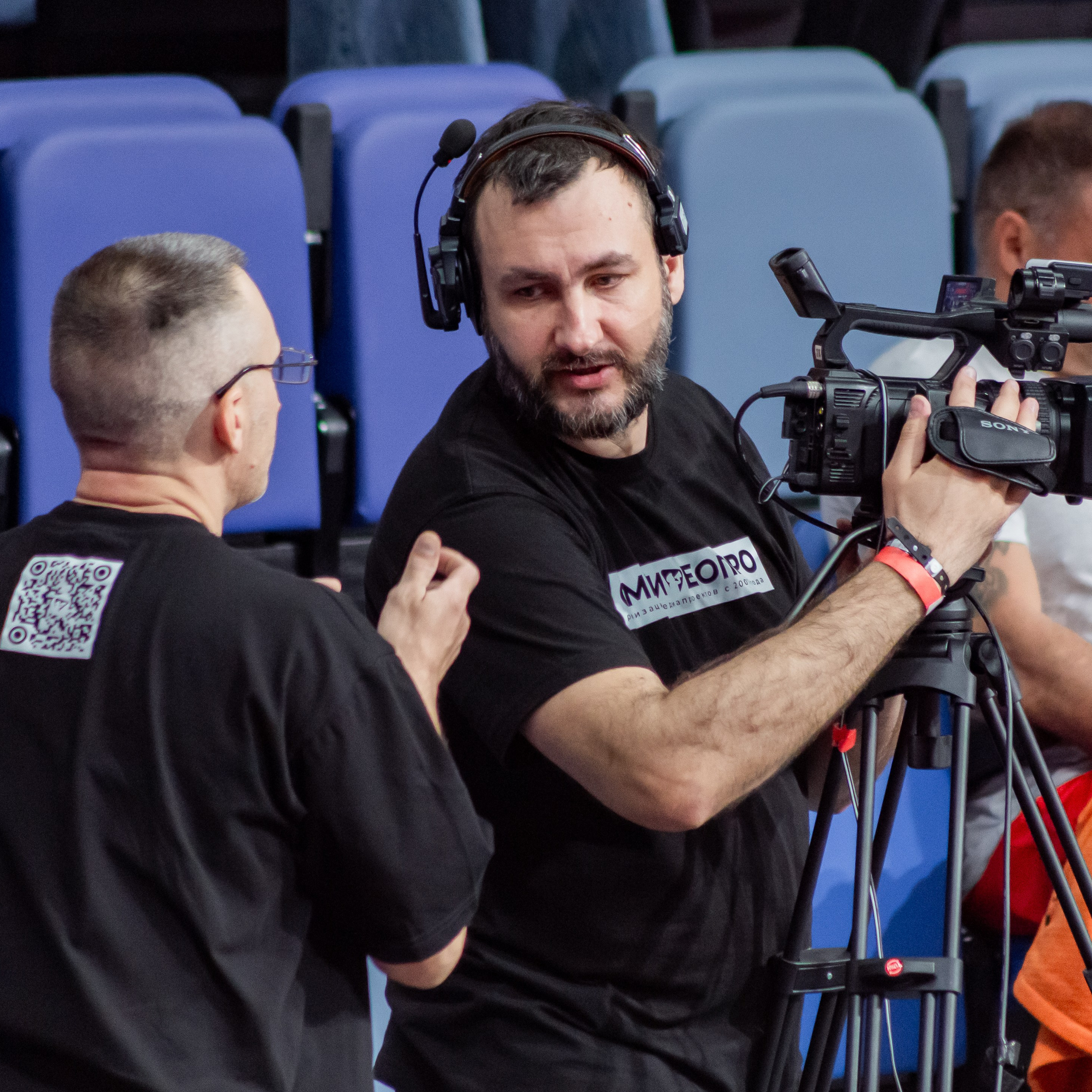 Съемочная группа OMVIDEOPRO. Фотограф в Москве Иоанн Соломон