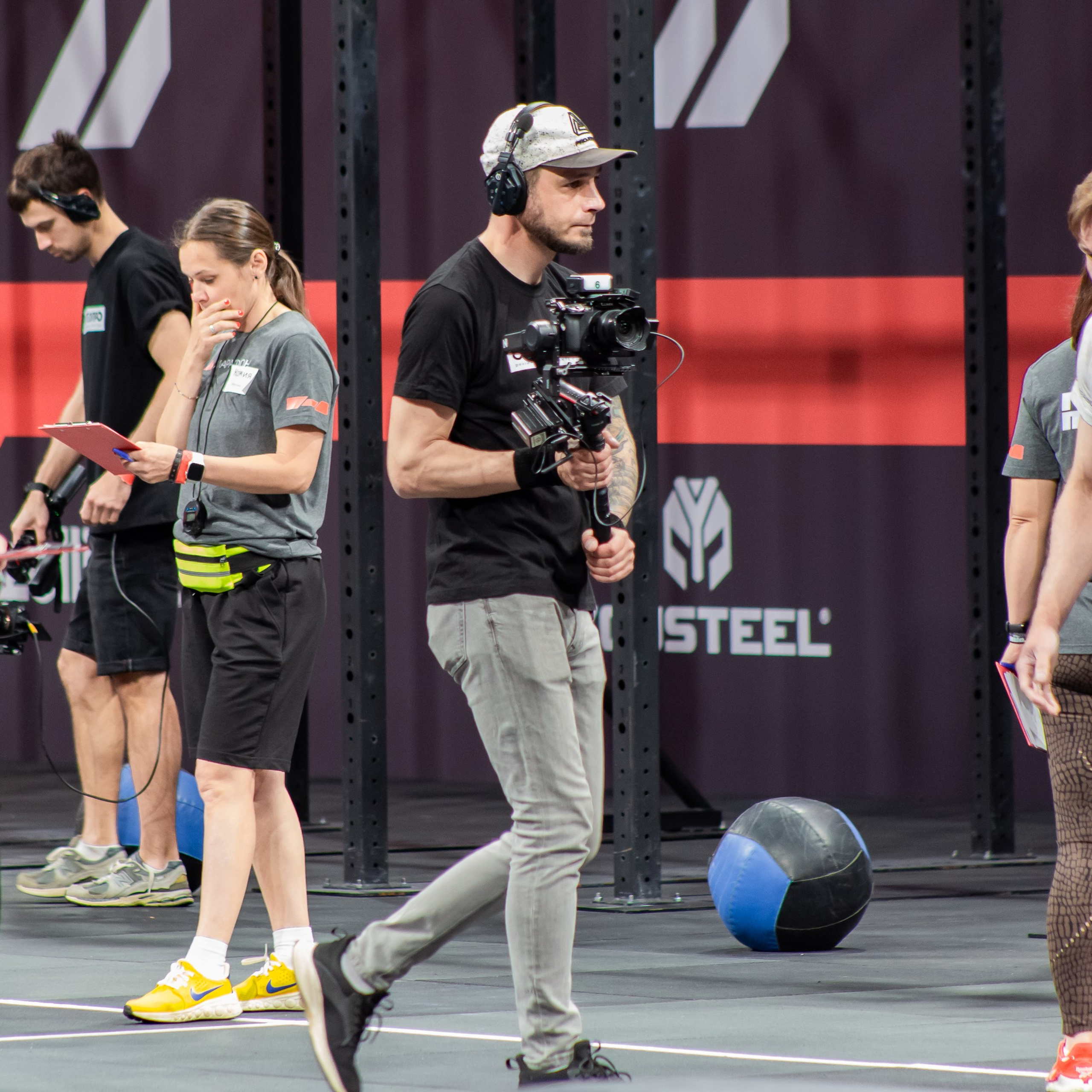Съемочная группа OMVIDEOPRO. Фотограф в Москве Иоанн Соломон