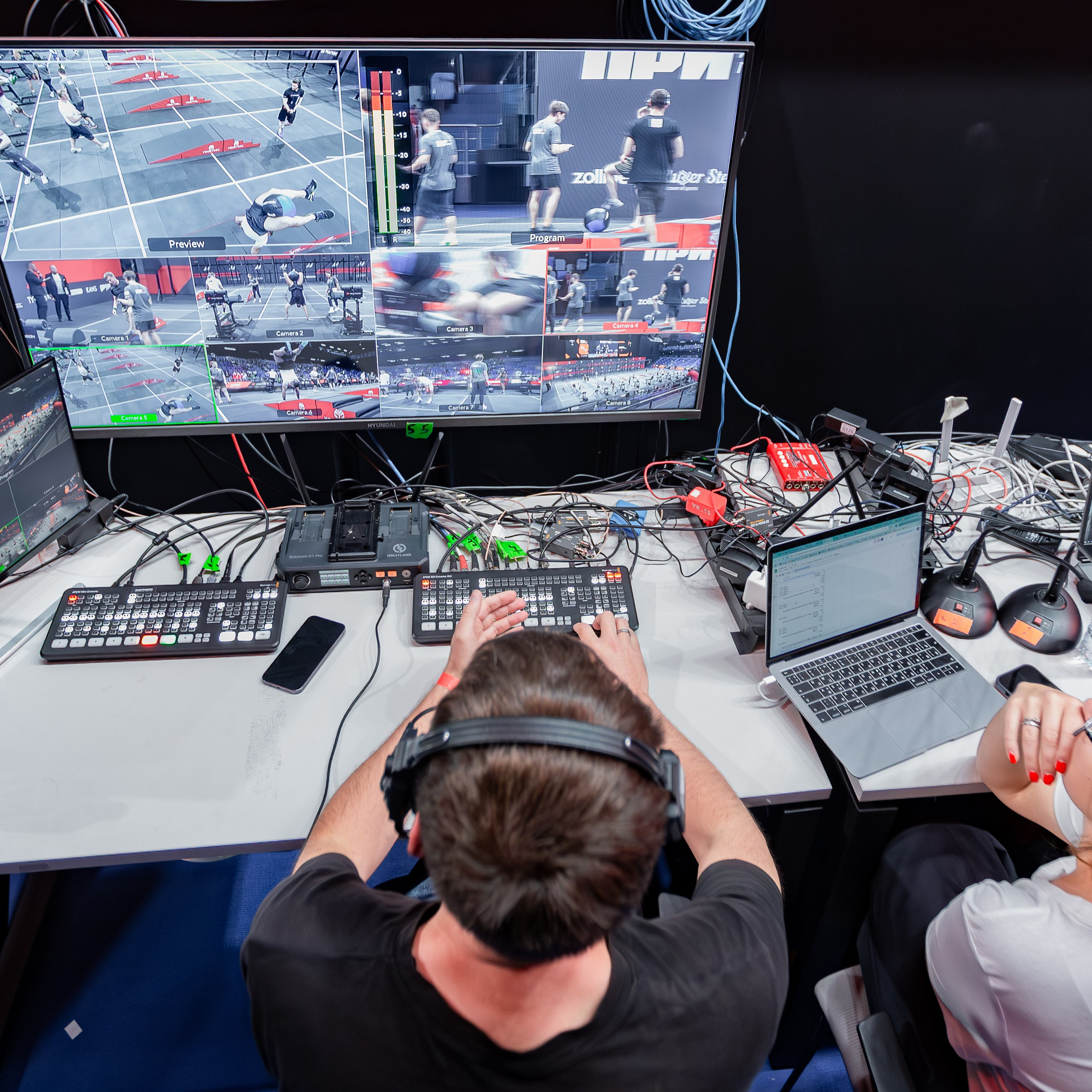 Съемочная группа OMVIDEOPRO. Фотограф в Москве Иоанн Соломон