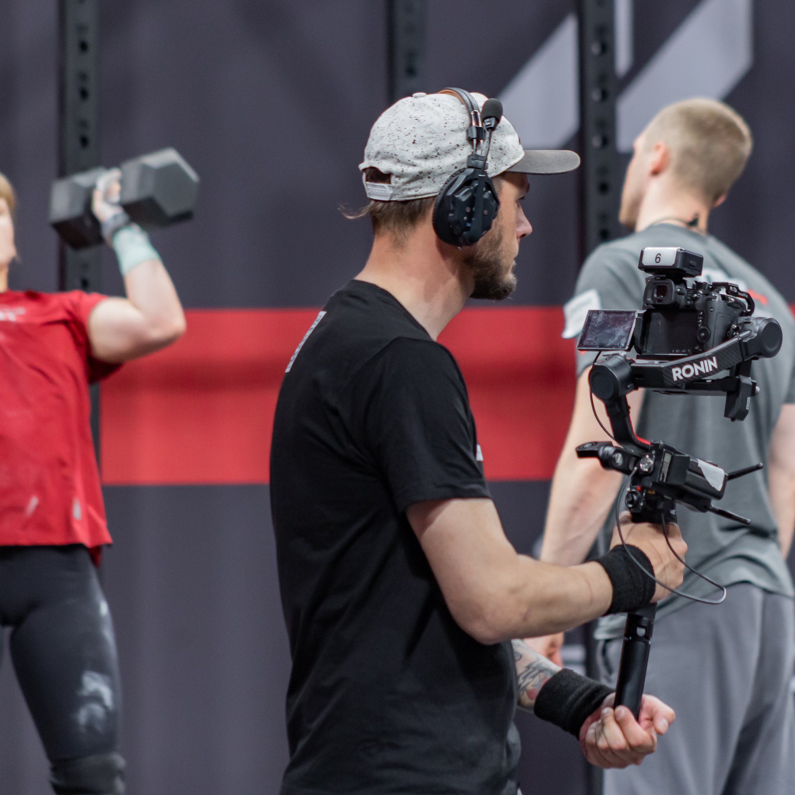 Съемочная группа OMVIDEOPRO. Фотограф в Москве Иоанн Соломон