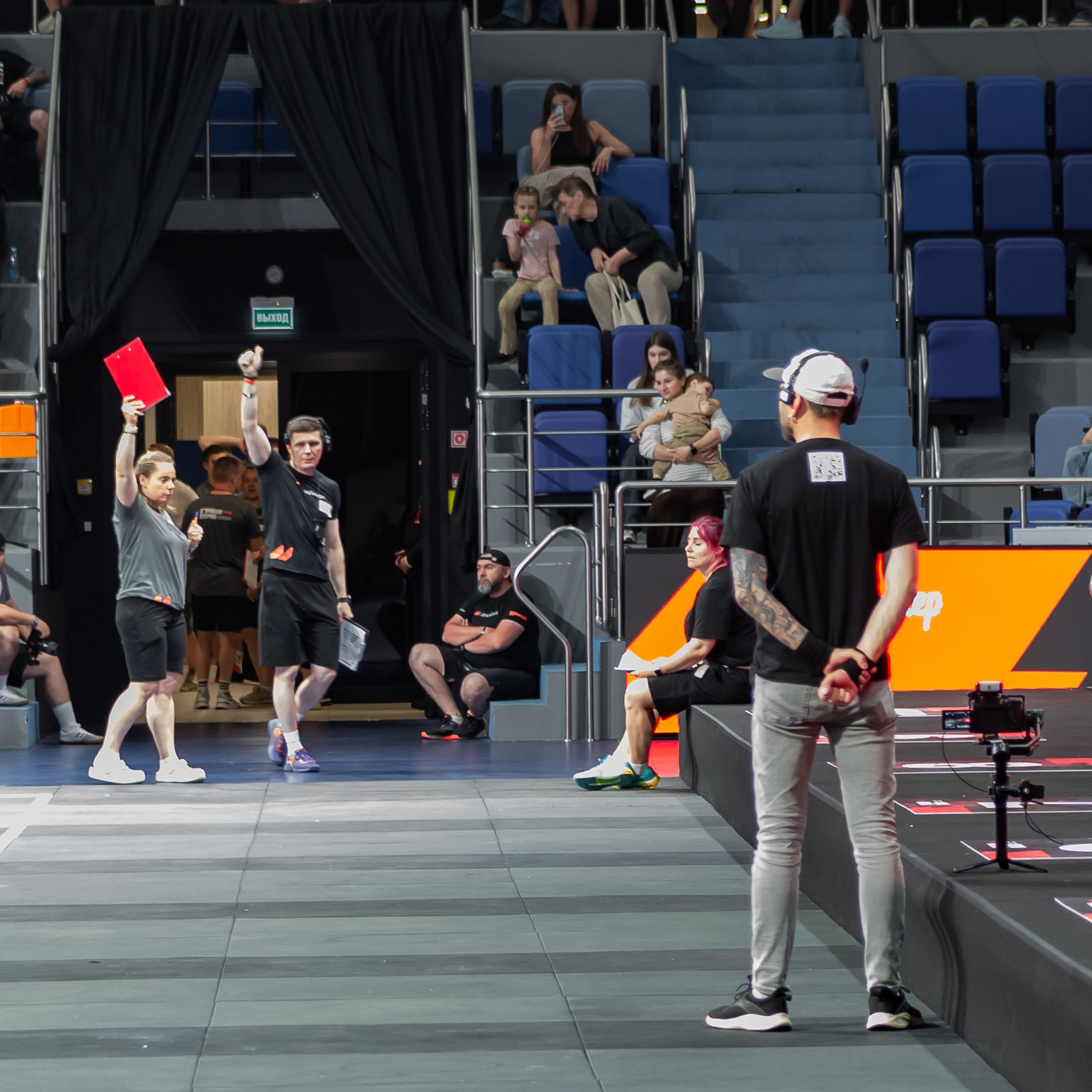 Съемочная группа OMVIDEOPRO. Фотограф в Москве Иоанн Соломон