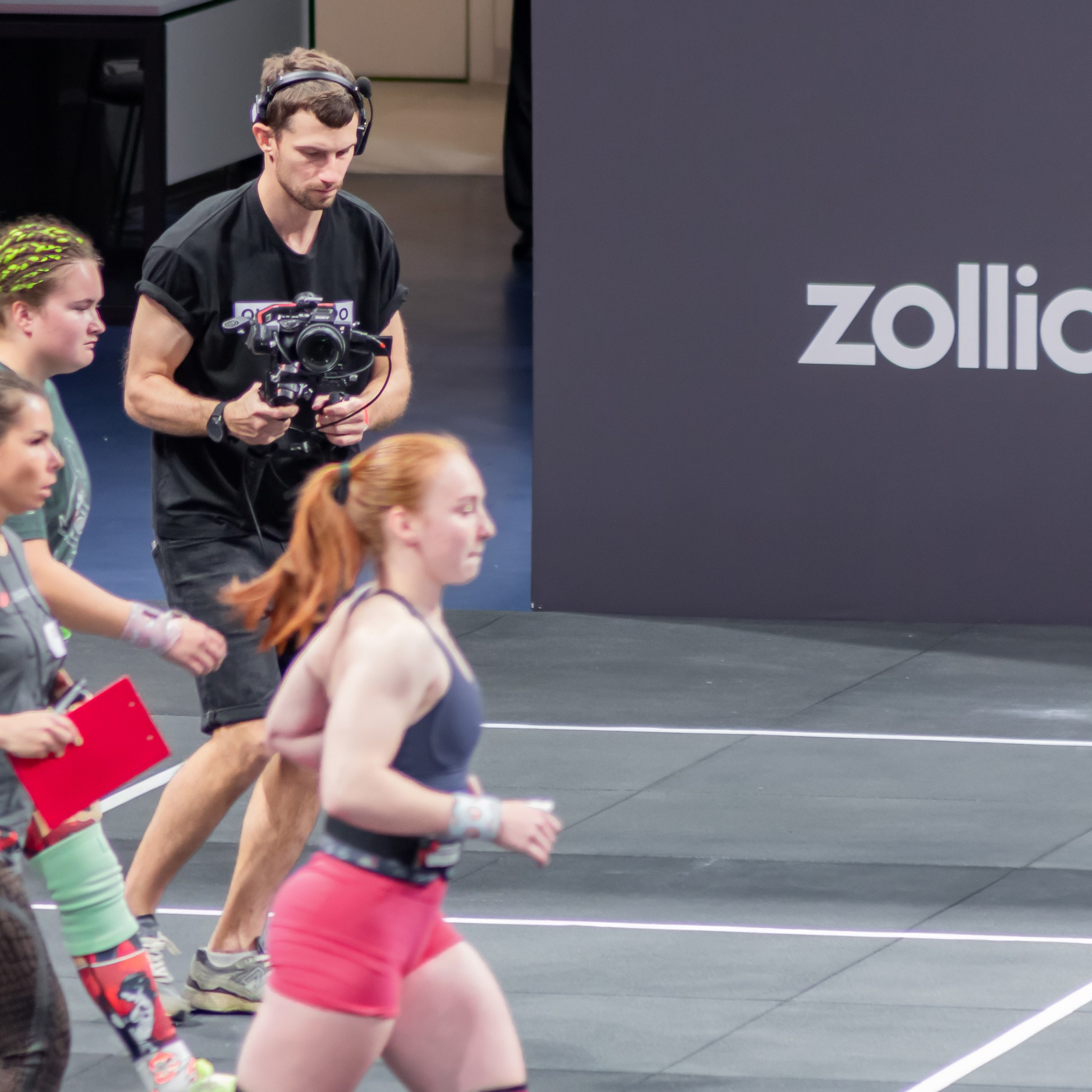 Съемочная группа OMVIDEOPRO. Фотограф в Москве Иоанн Соломон