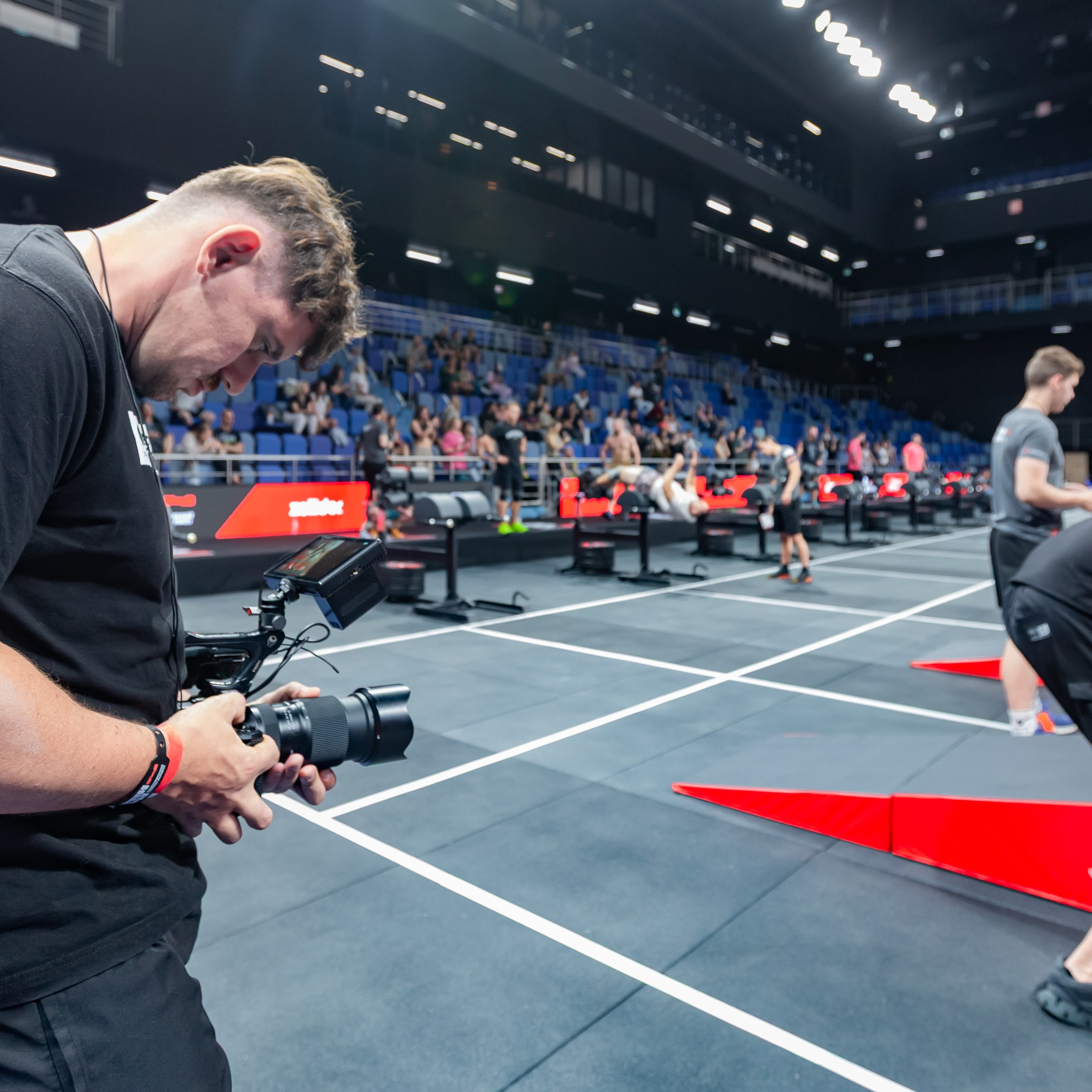 Съемочная группа OMVIDEOPRO. Фотограф в Москве Иоанн Соломон