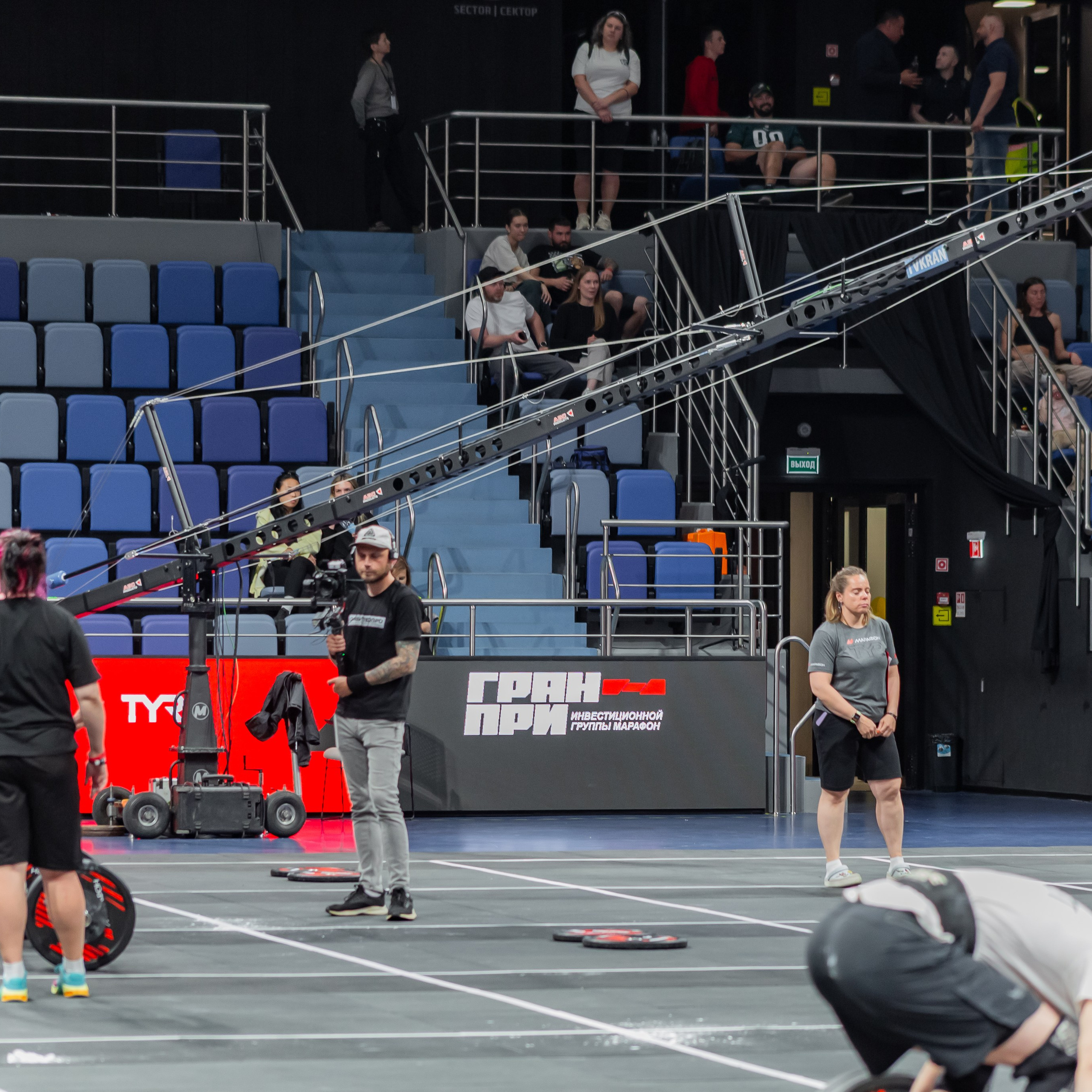 Съемочная группа OMVIDEOPRO. Фотограф в Москве Иоанн Соломон