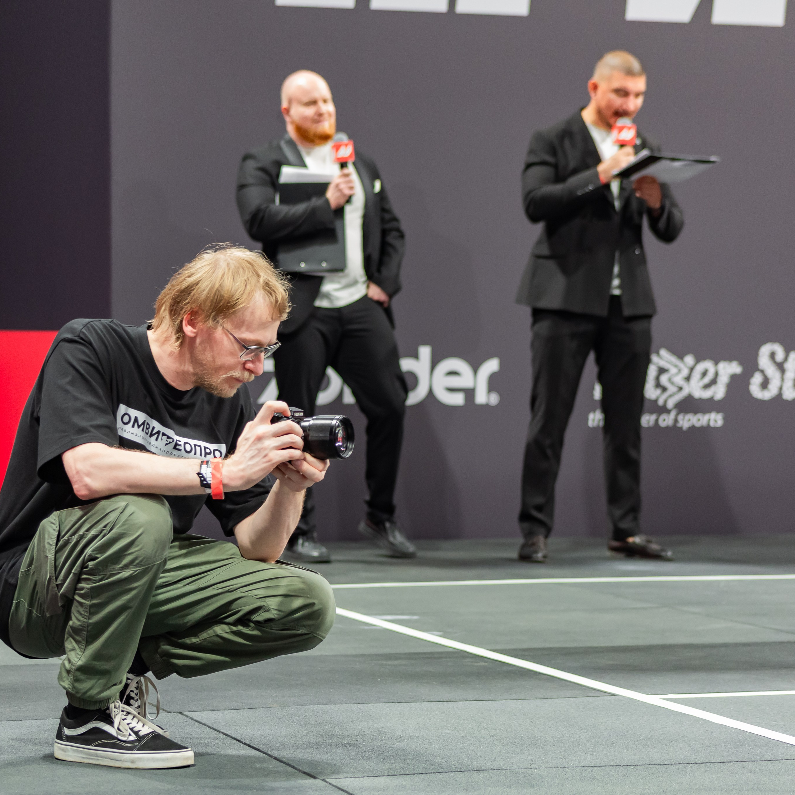 Съемочная группа OMVIDEOPRO. Фотограф в Москве Иоанн Соломон