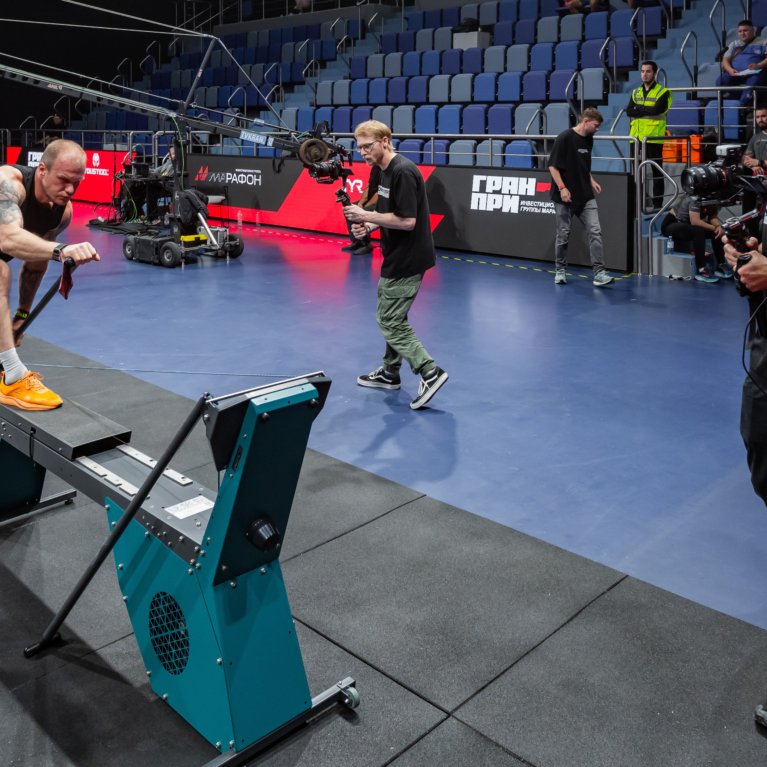 Съемочная группа OMVIDEOPRO. Фотограф в Москве Иоанн Соломон