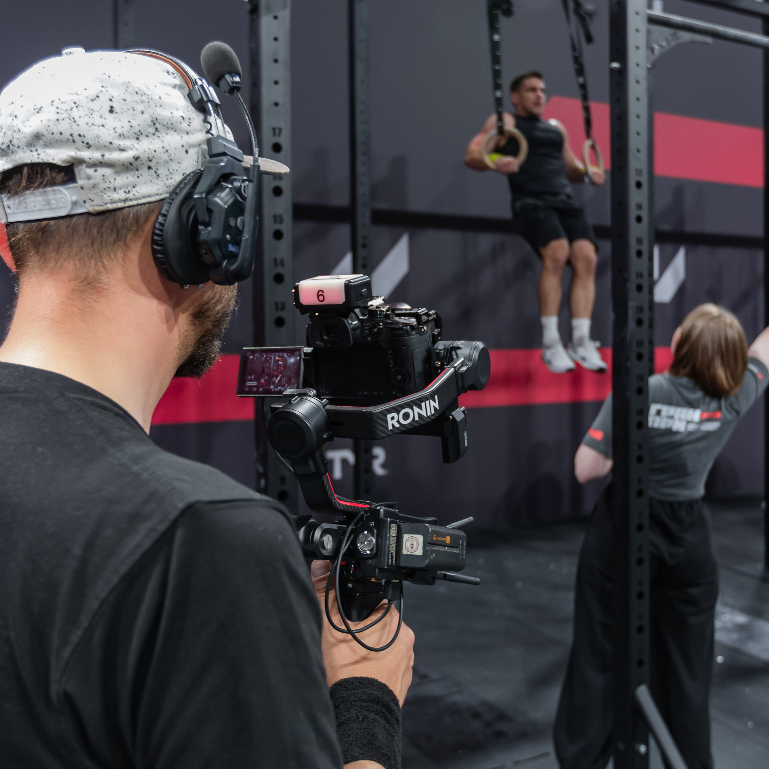 Съемочная группа OMVIDEOPRO. Фотограф в Москве Иоанн Соломон