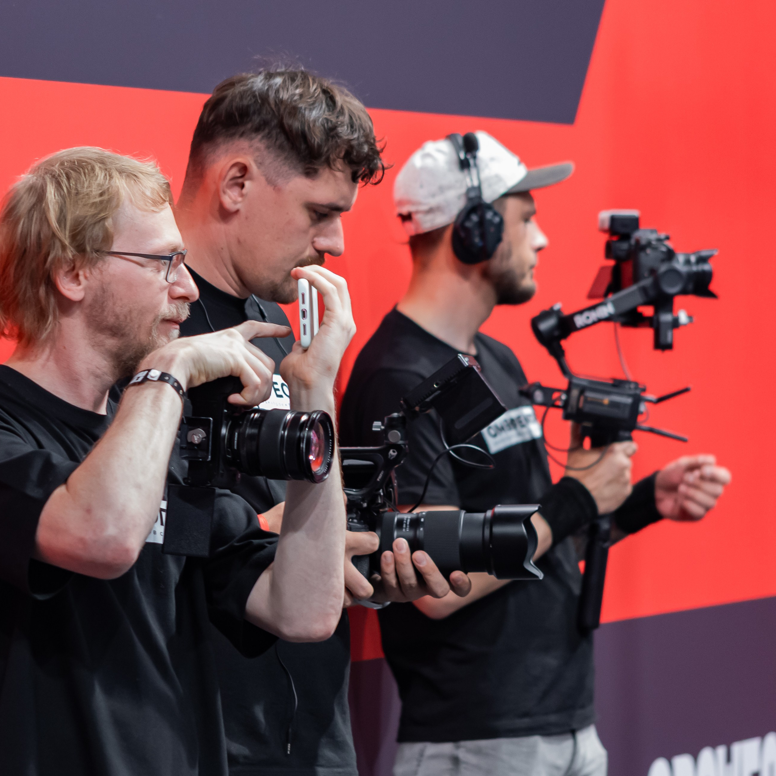 Съемочная группа OMVIDEOPRO. Фотограф в Москве Иоанн Соломон