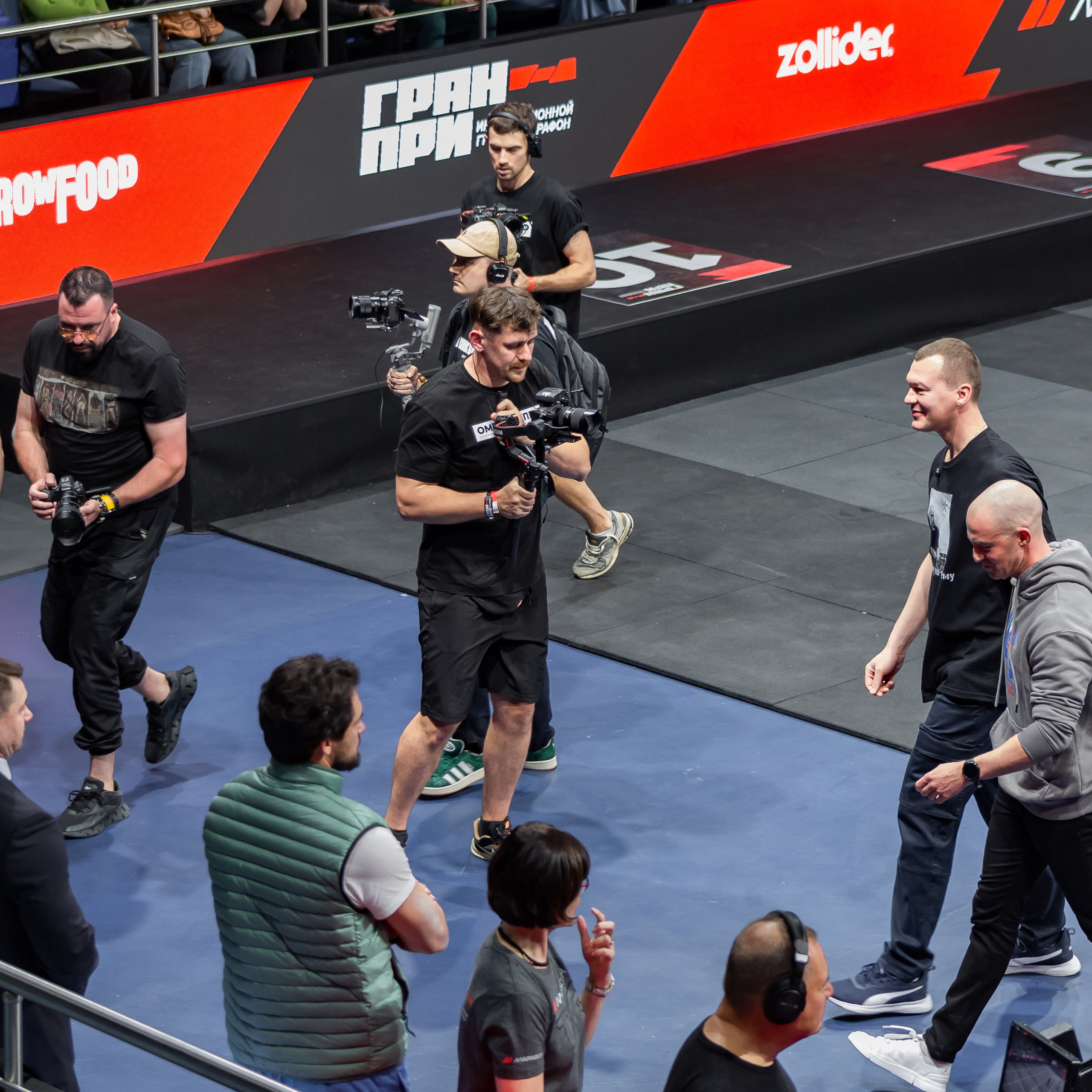 Съемочная группа OMVIDEOPRO. Фотограф в Москве Иоанн Соломон