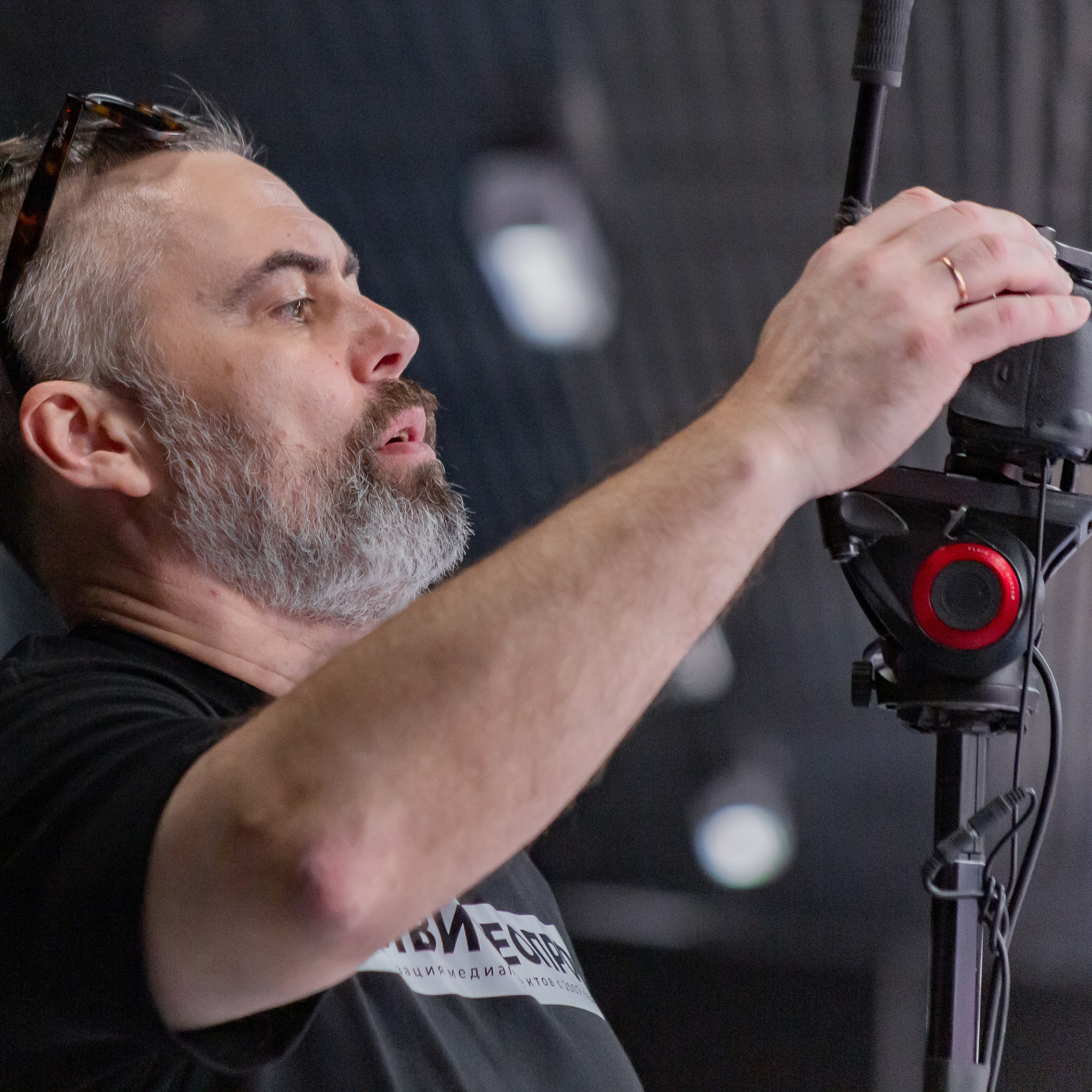 Съемочная группа OMVIDEOPRO. Фотограф в Москве Иоанн Соломон