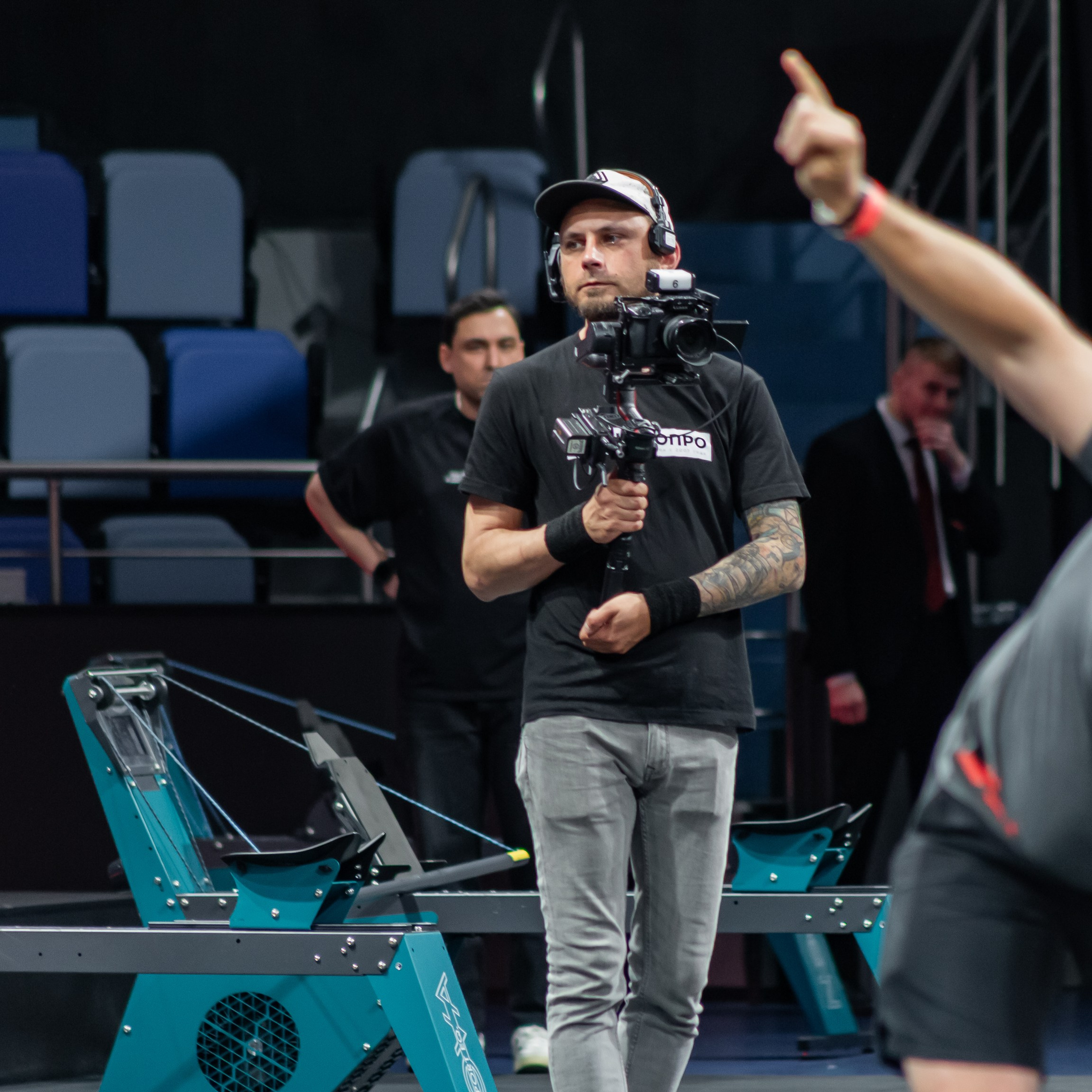 Съемочная группа OMVIDEOPRO. Фотограф в Москве Иоанн Соломон