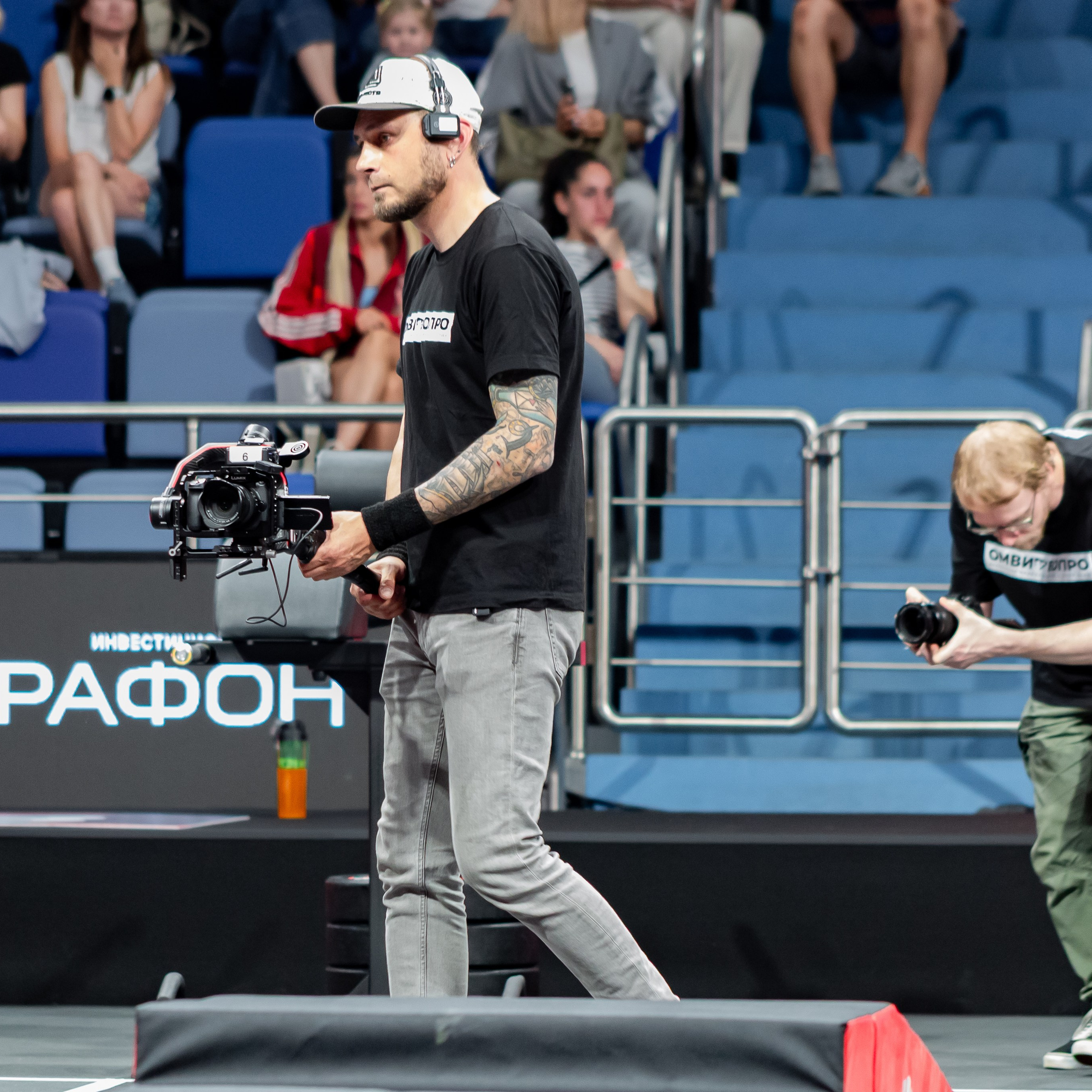 Съемочная группа OMVIDEOPRO. Фотограф в Москве Иоанн Соломон
