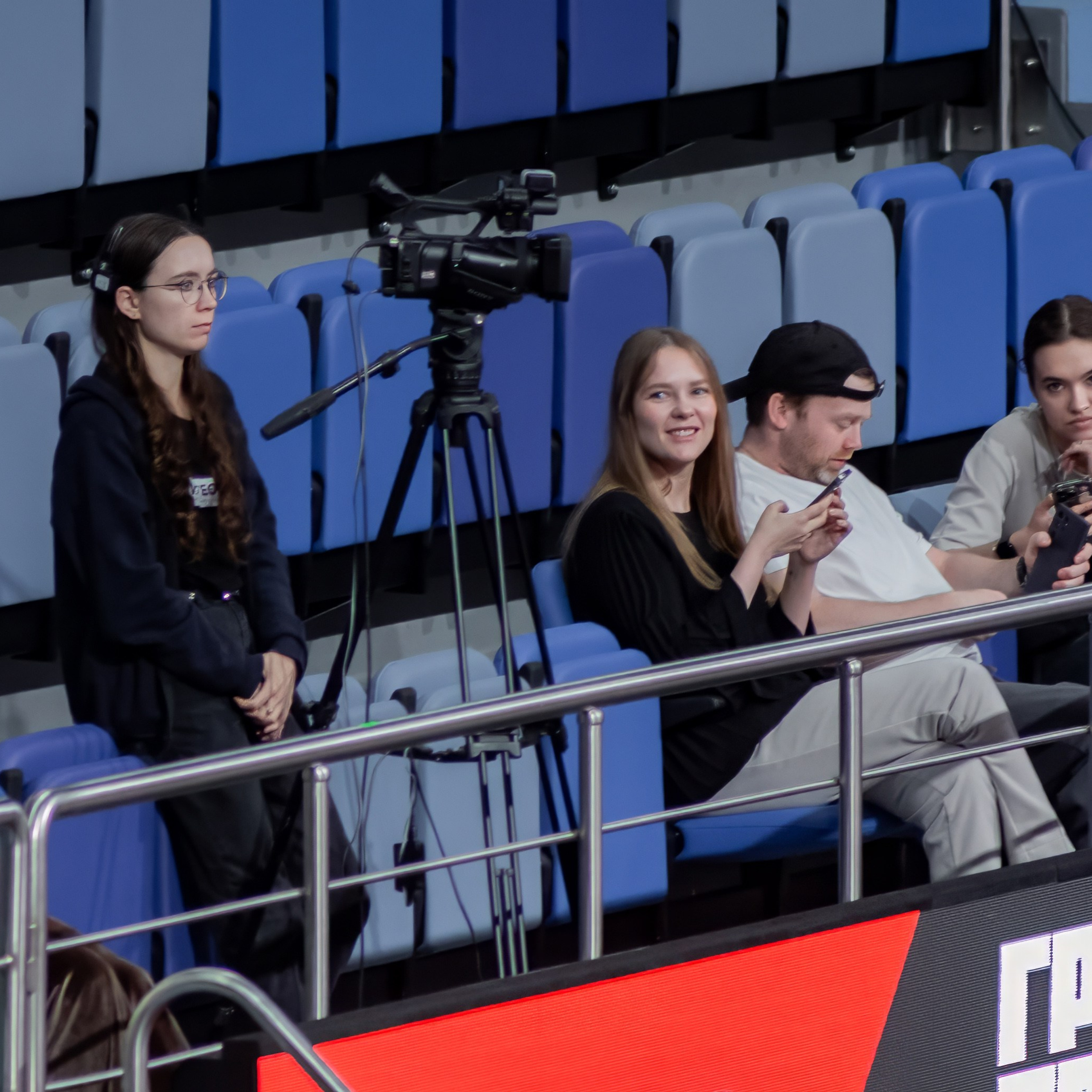 Съемочная группа OMVIDEOPRO. Фотограф в Москве Иоанн Соломон