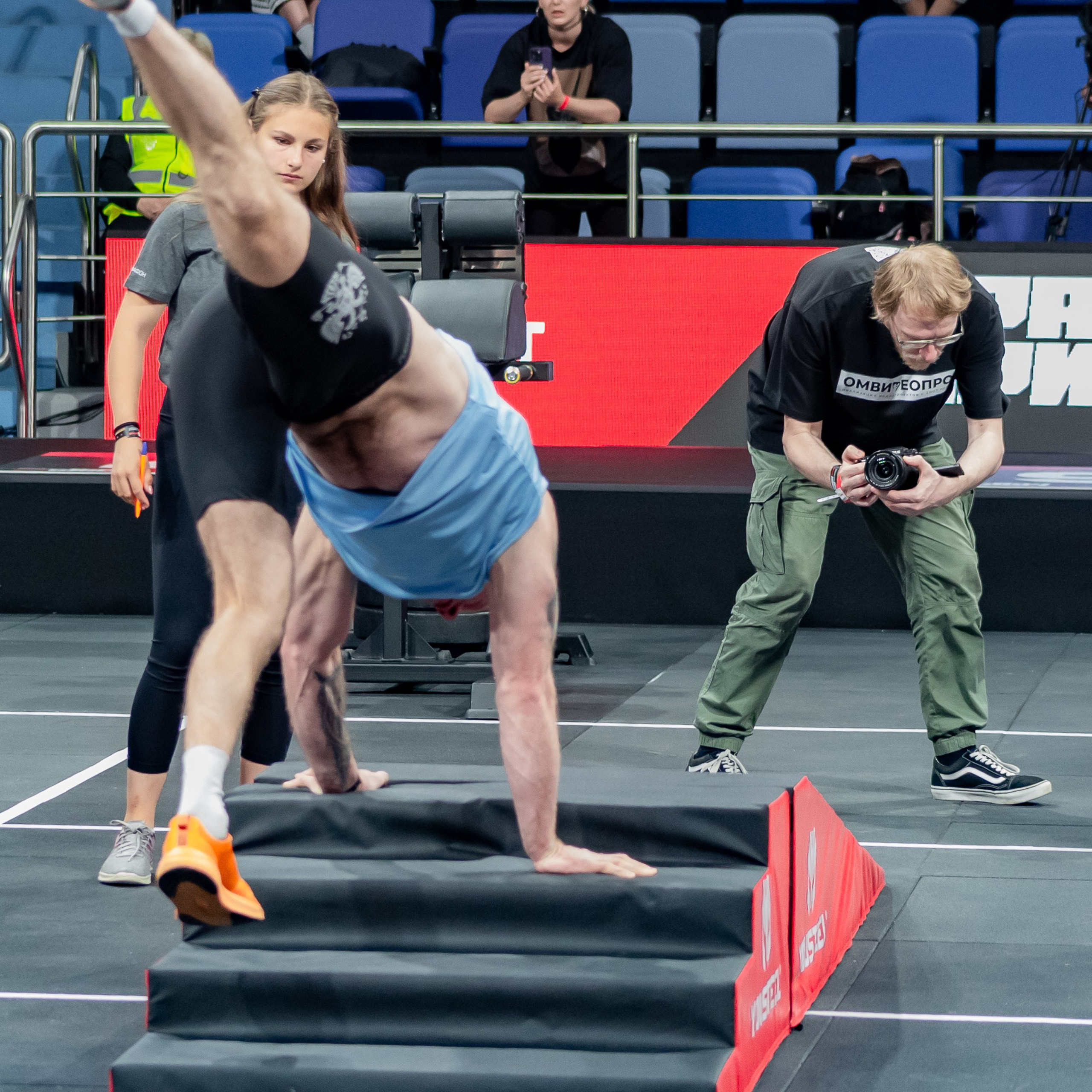 Съемочная группа OMVIDEOPRO. Фотограф в Москве Иоанн Соломон