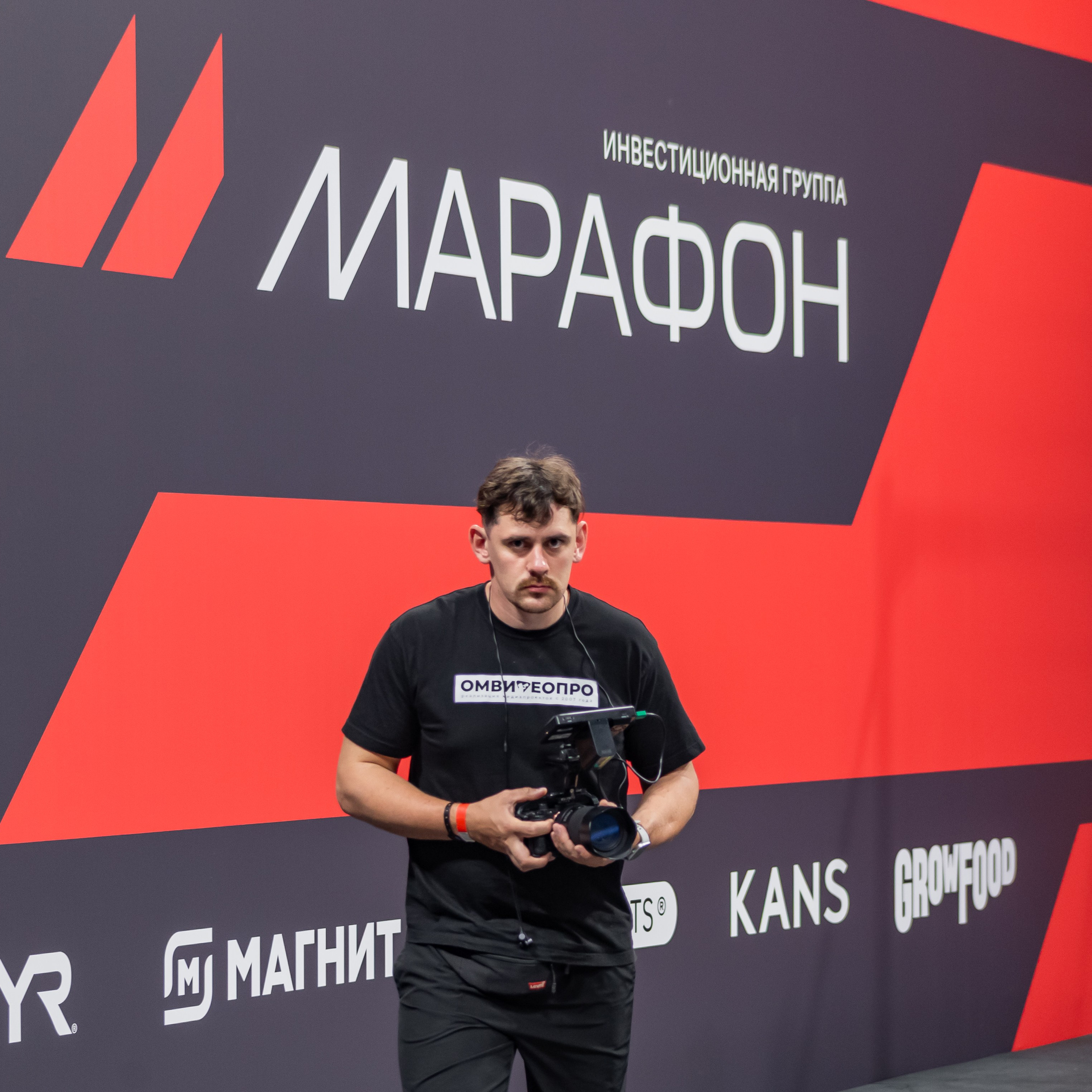 Съемочная группа OMVIDEOPRO. Фотограф в Москве Иоанн Соломон