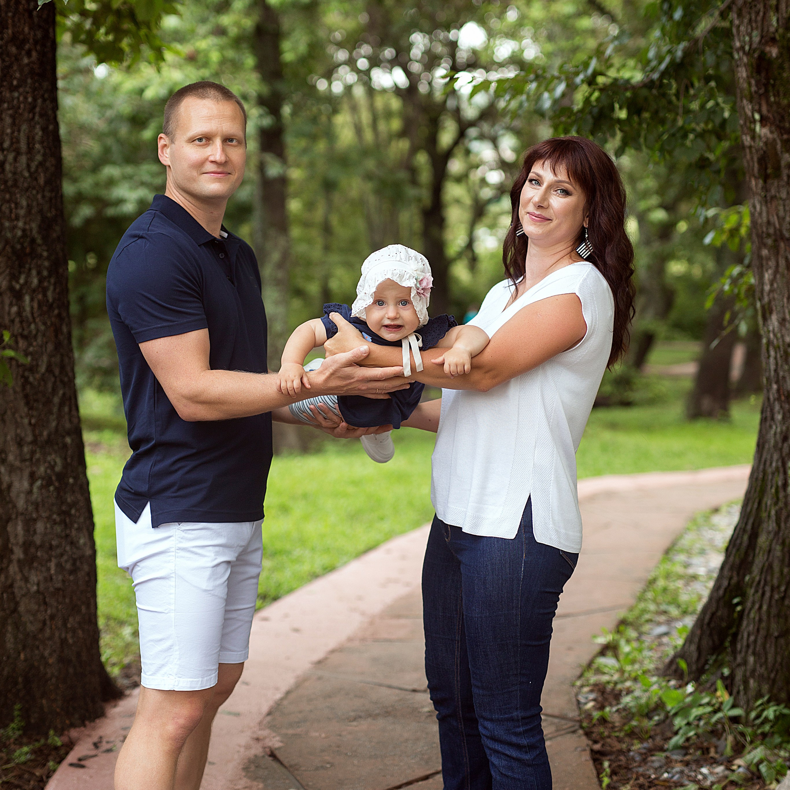 Семейная прогулка у моря