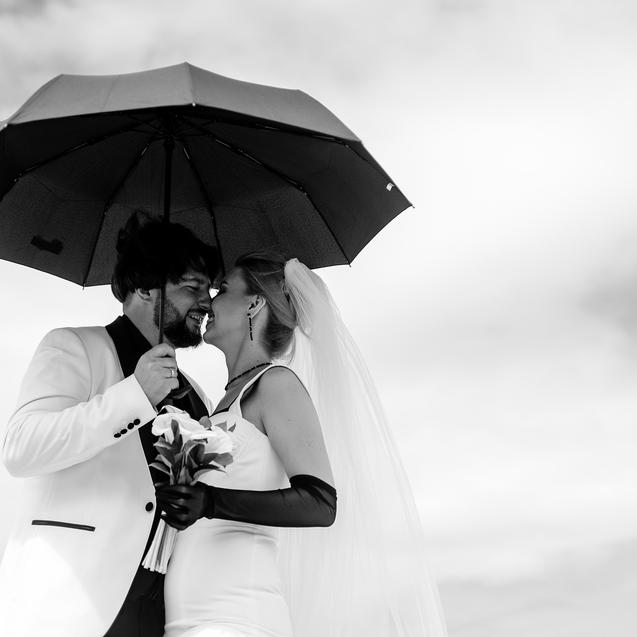 Евгений Саранцев, президент мотоклуба «Garage 13 MCC» и прекрасная Ирина