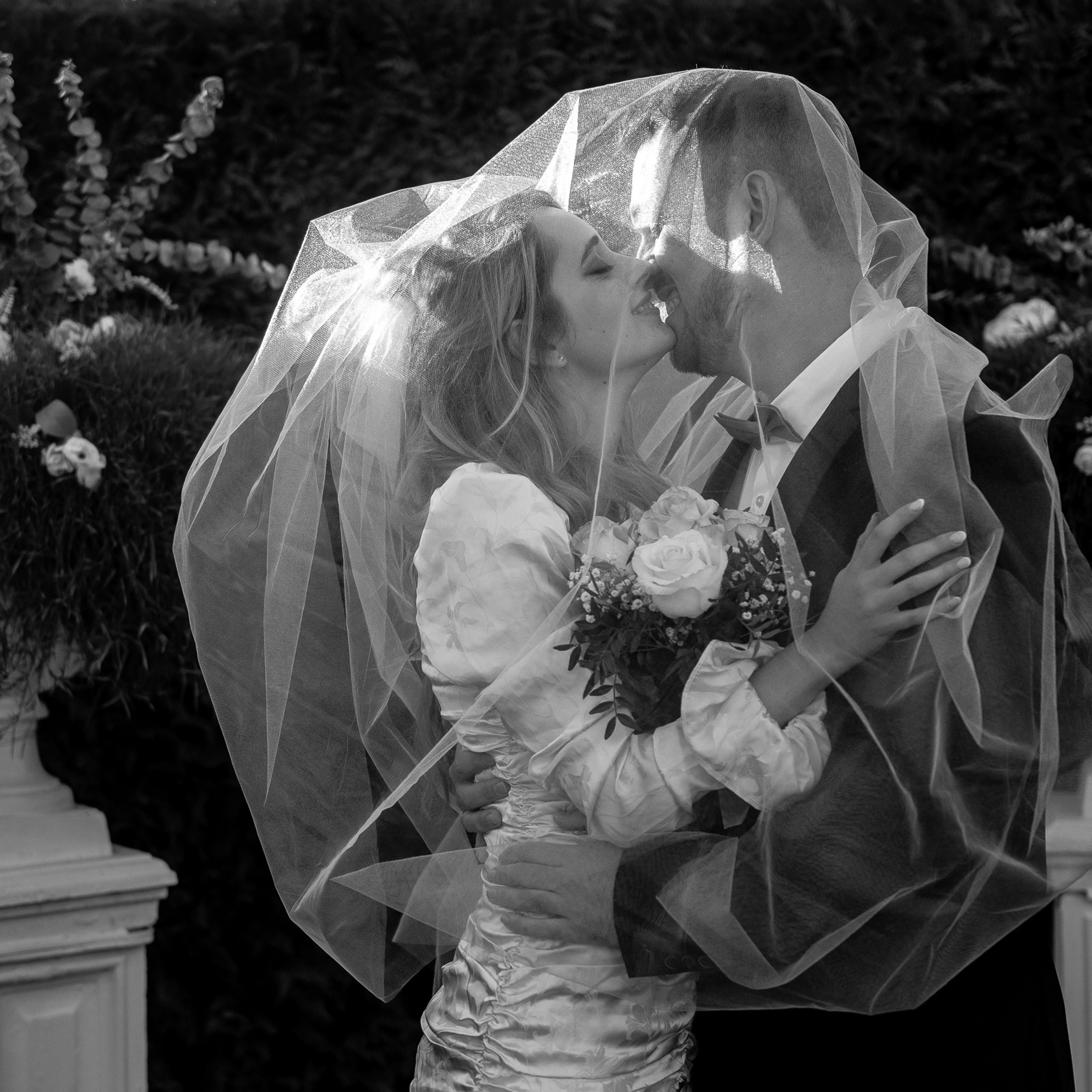 Кирилл и Эмми | Резиденция Королей, Замковый пруд