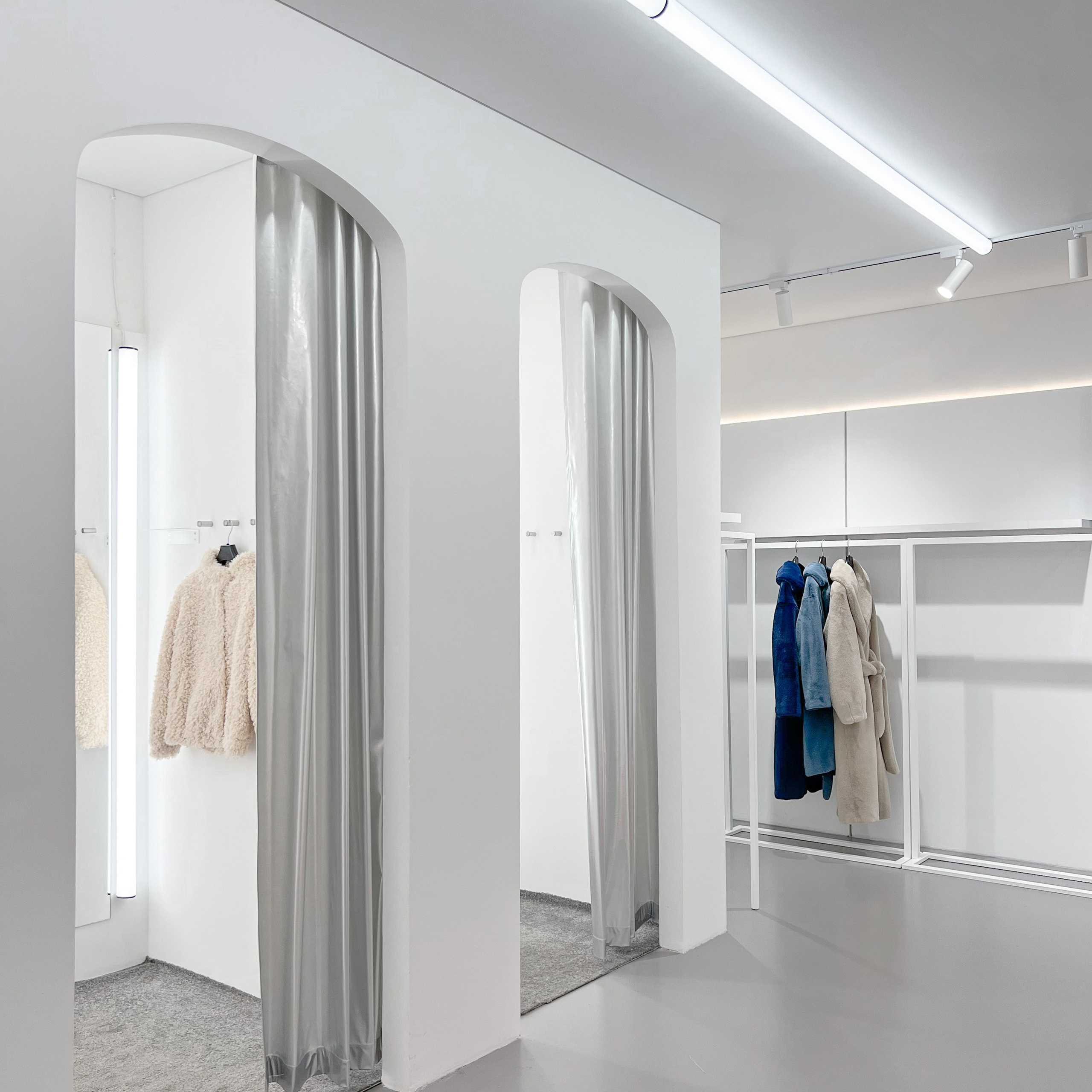 Стрит-ритейл магазин Санкт-Петербургского бренда ONLY ME, 98 м², наб. Канала Грибоедова. Дизайн интерьера в Петербурге Ворфаламеева Яна