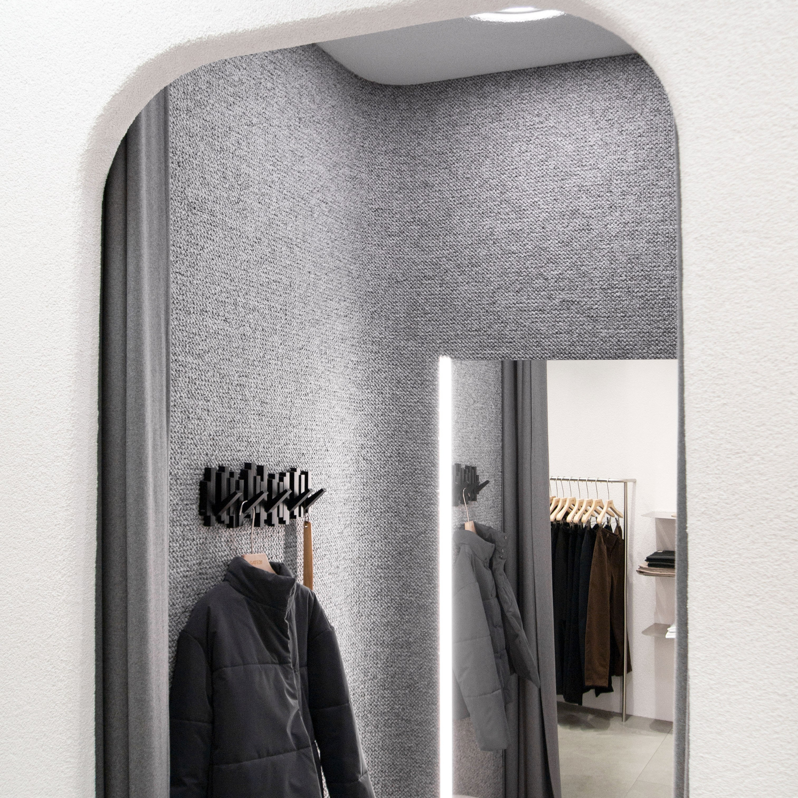 Флагманский стрит-ритейл магазин Санкт-Петербургского бренда Gate31, 110 м². Дизайн интерьера в Петербурге Ворфаламеева Яна