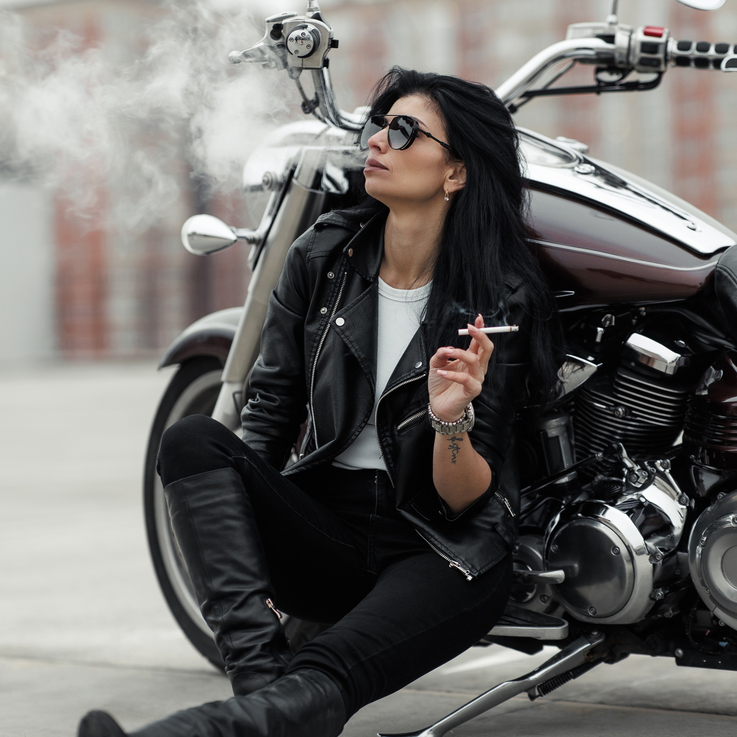 На крыше с мото