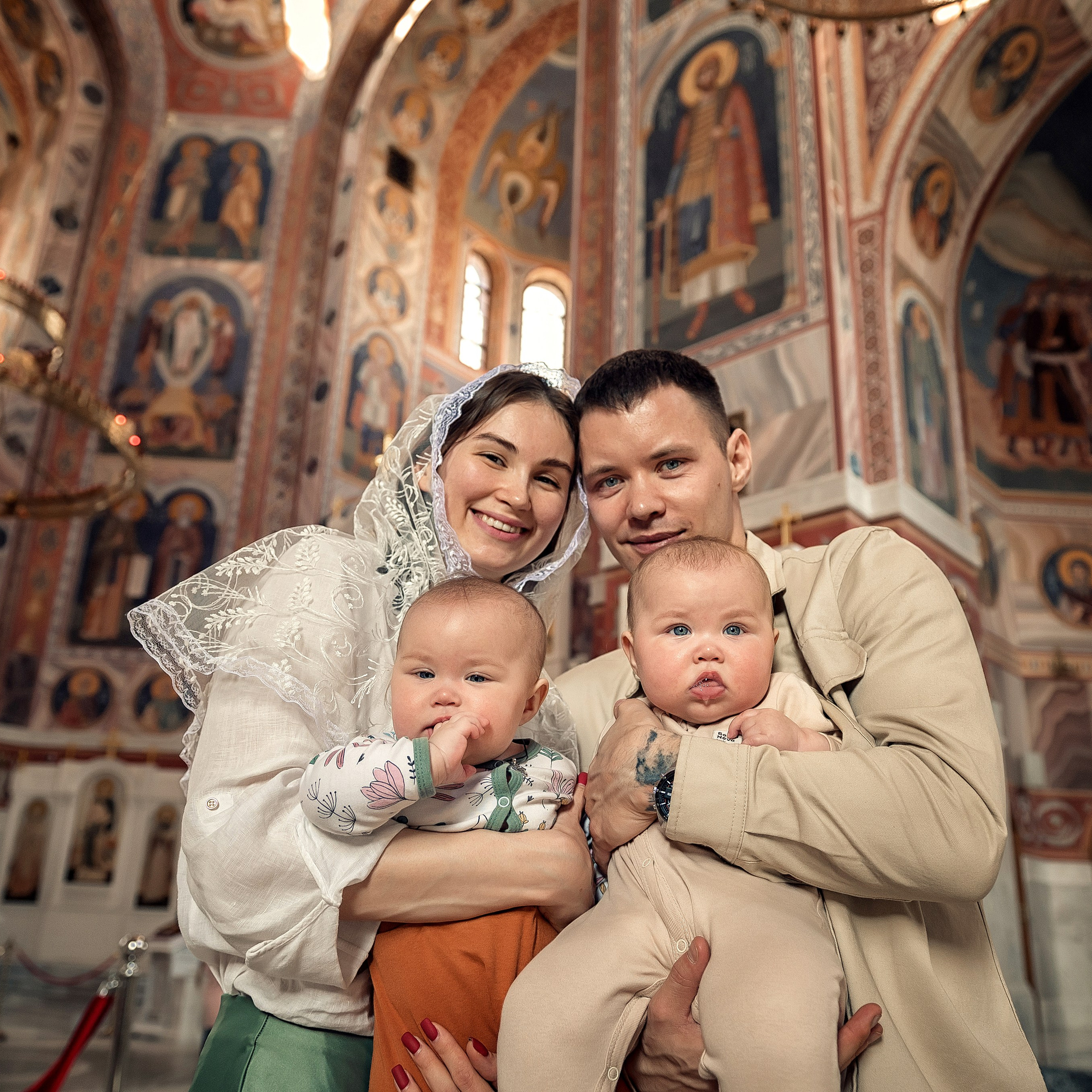 Крещение двойняшек