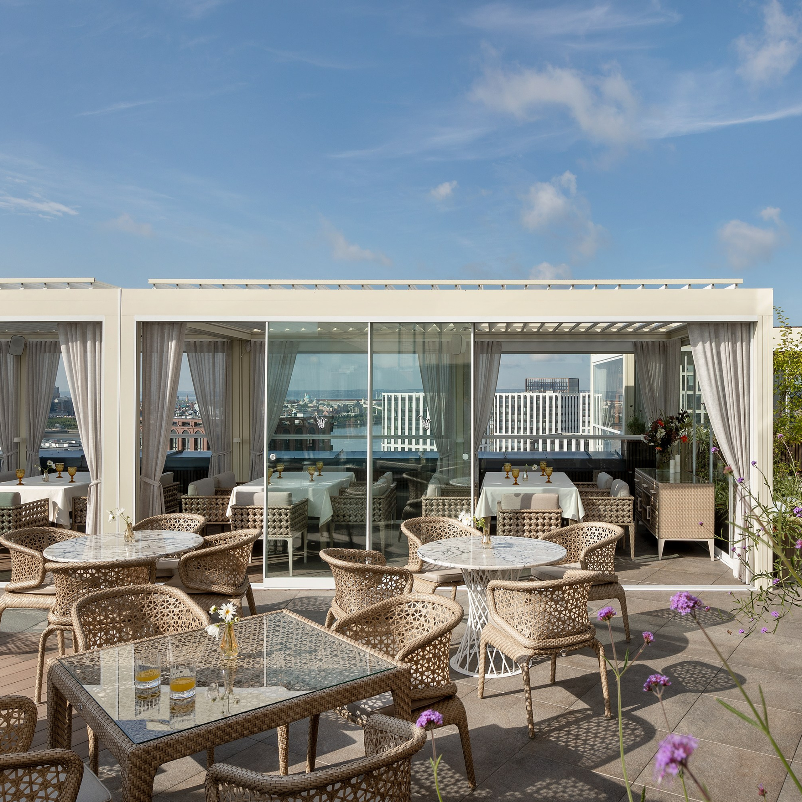 Ресторан Luis в Казани по проекту Раиса и Мадины Мингалеевых. Интерьерный фотограф Георгий Трушкин Казань Москва Россия