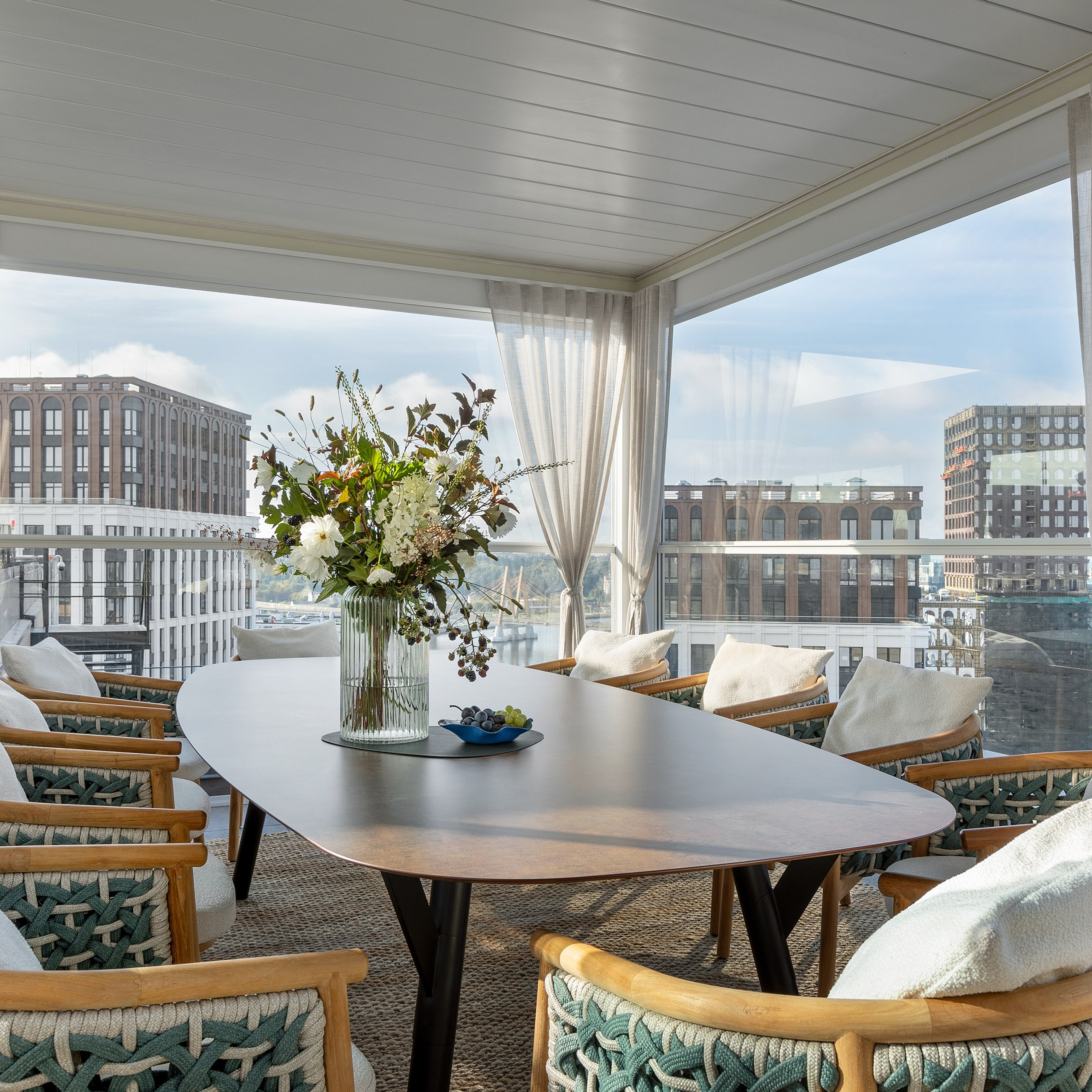 Ресторан Luis в Казани по проекту Раиса и Мадины Мингалеевых. Интерьерный фотограф Георгий Трушкин Казань Москва Россия