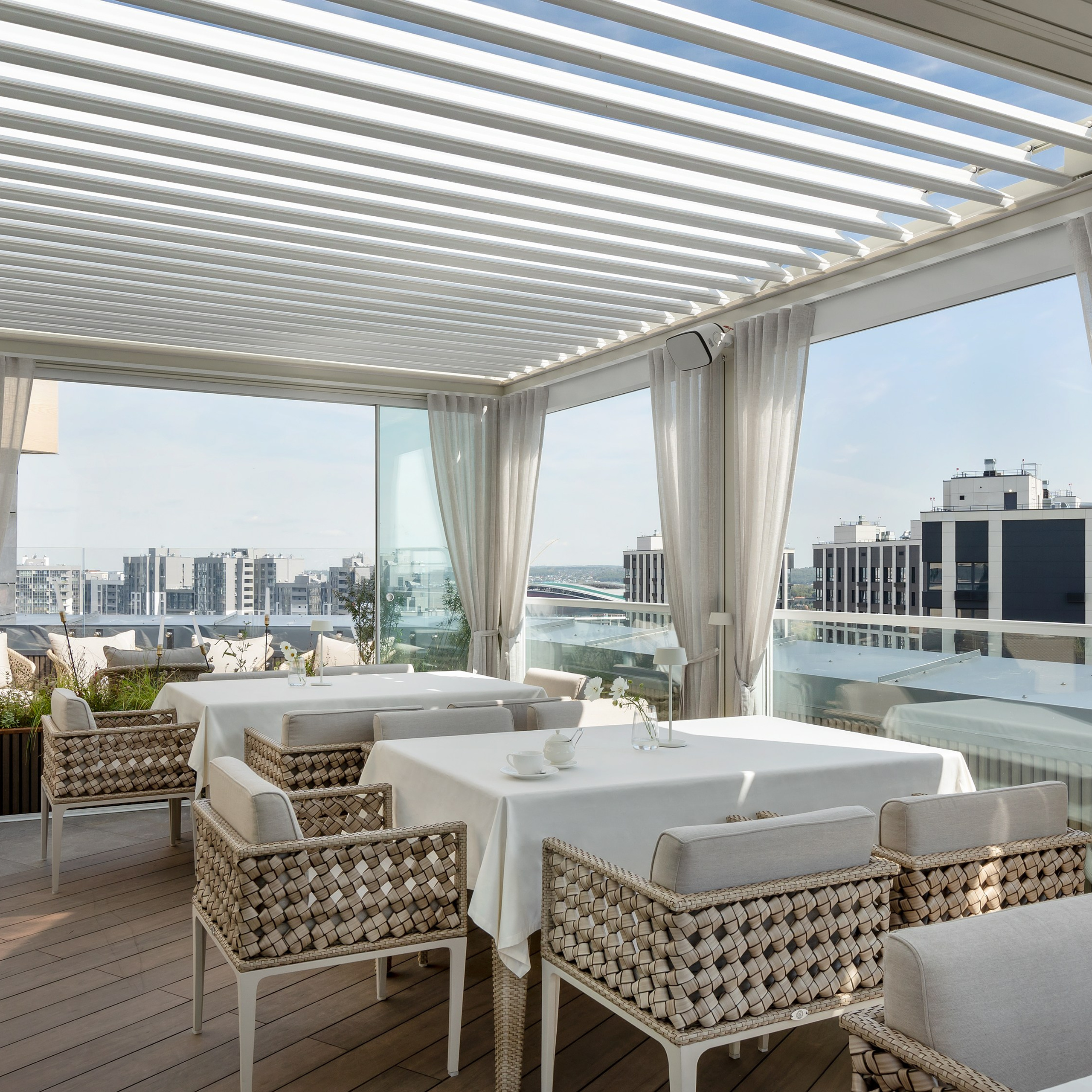 Ресторан Luis в Казани по проекту Раиса и Мадины Мингалеевых. Интерьерный фотограф Георгий Трушкин Казань Москва Россия