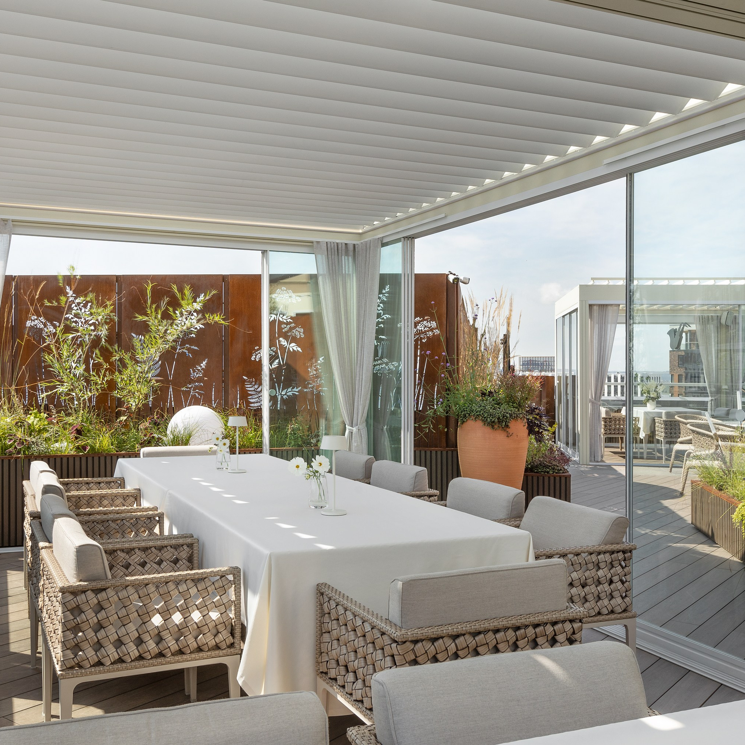 Ресторан Luis в Казани по проекту Раиса и Мадины Мингалеевых. Интерьерный фотограф Георгий Трушкин Казань Москва Россия