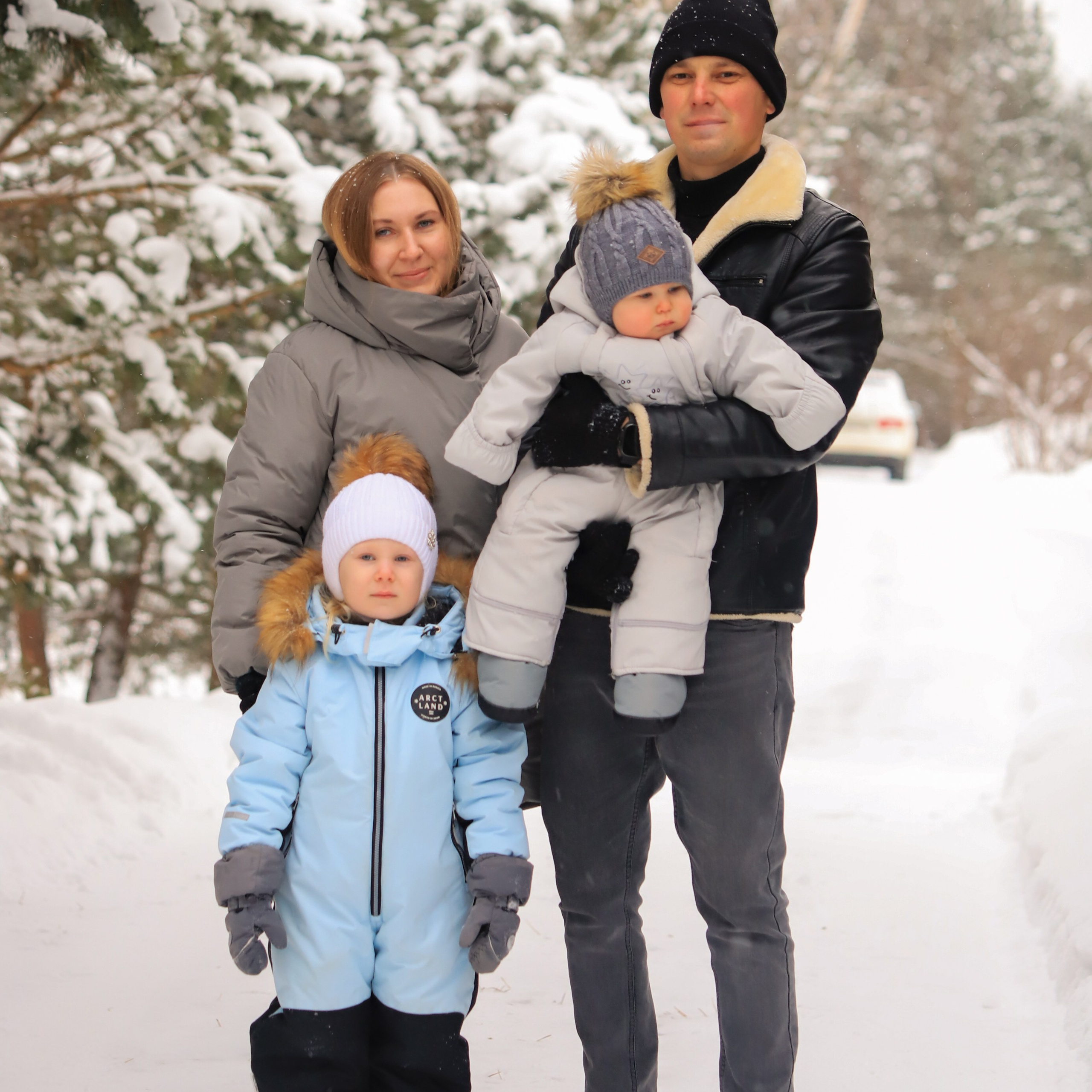 Слава, Олеся, Вероника и Матвей