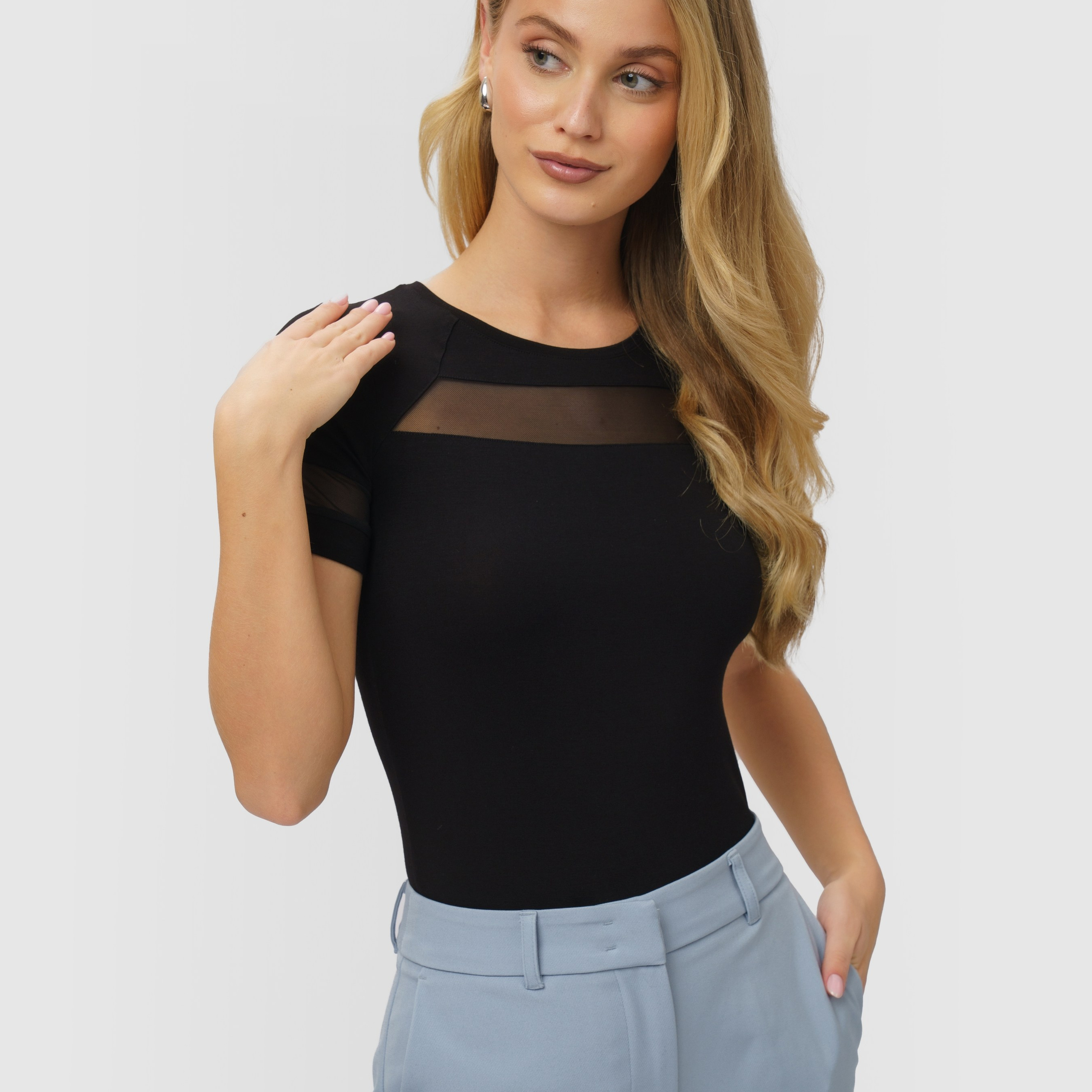 Яна, 40-42 р-р, рост 175