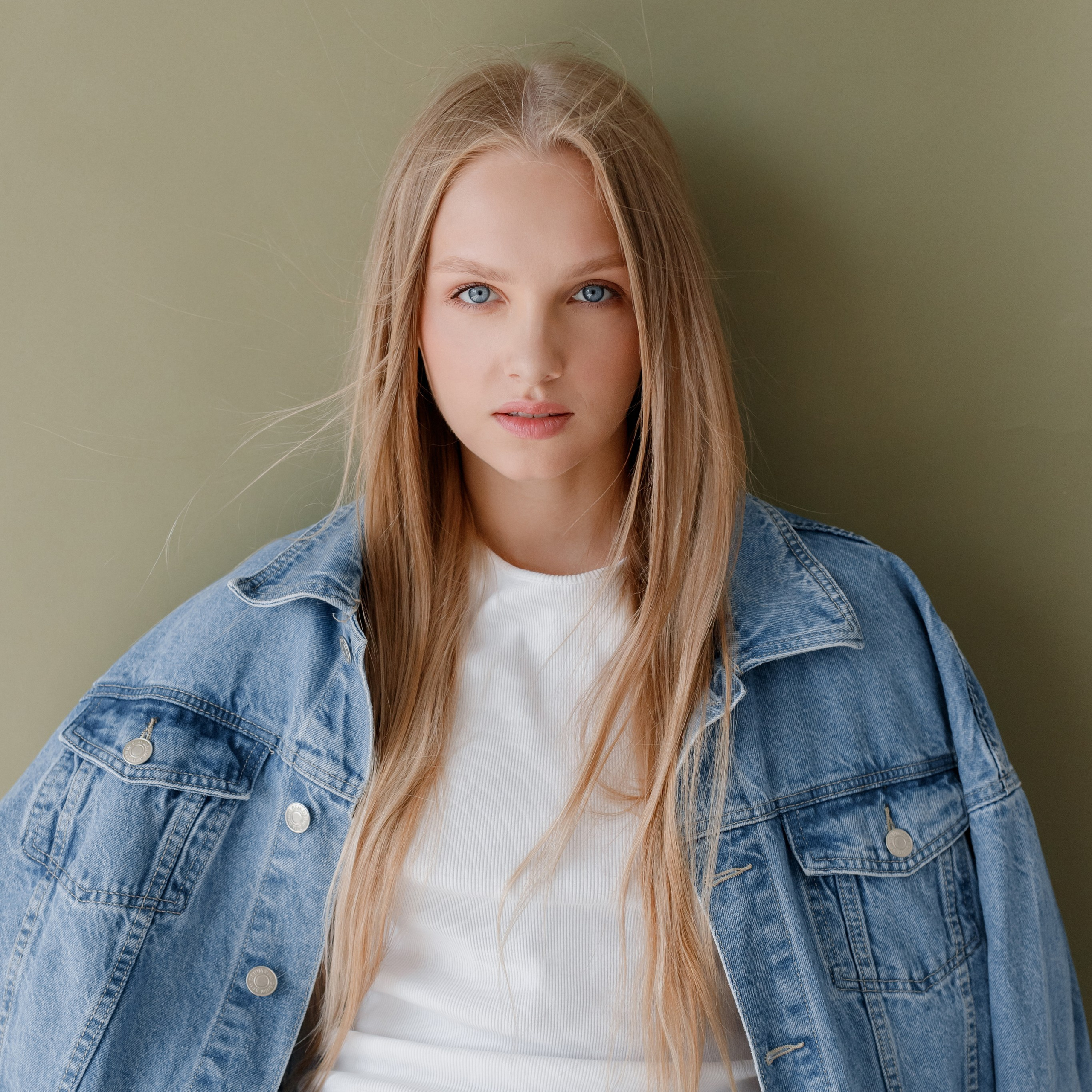 Моника, 40-42 р-р, рост 165