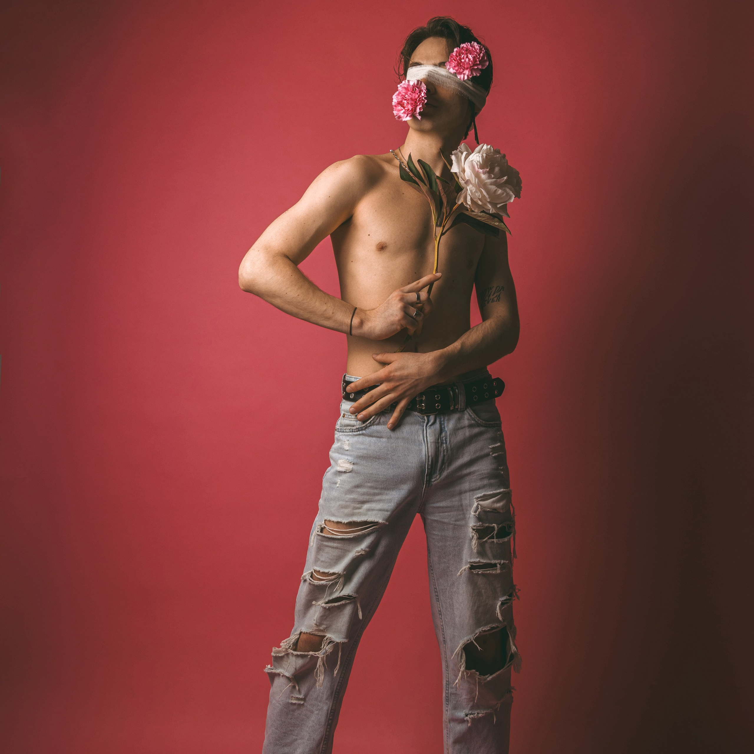 Парень с обложки