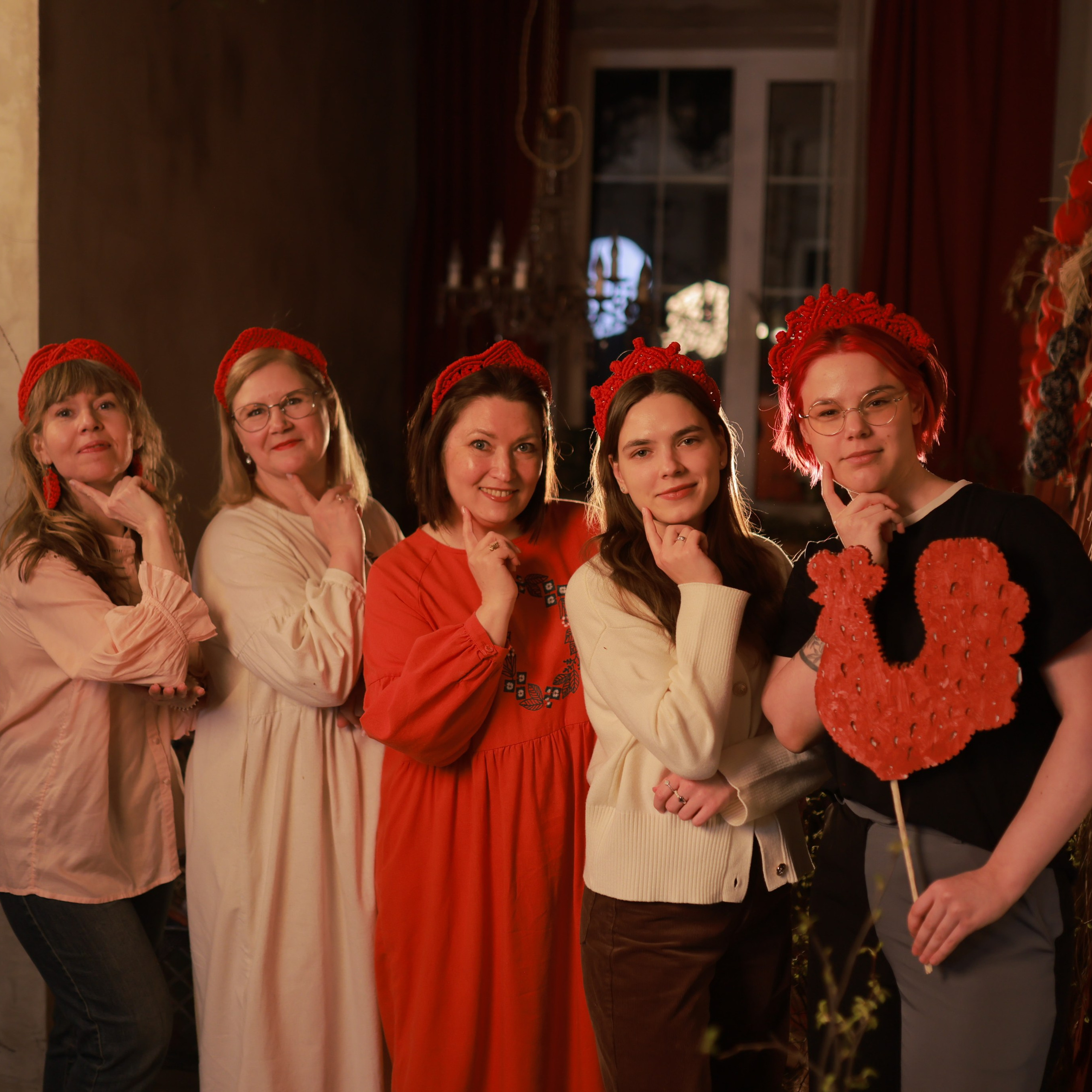 Отзывы о фотостудии Зачарованный сад в Екатеринбурге — Ваши впечатления и мнения. Фотостудия «Зачарованный Сад» в 20 минутах от центра Екатеринбурга