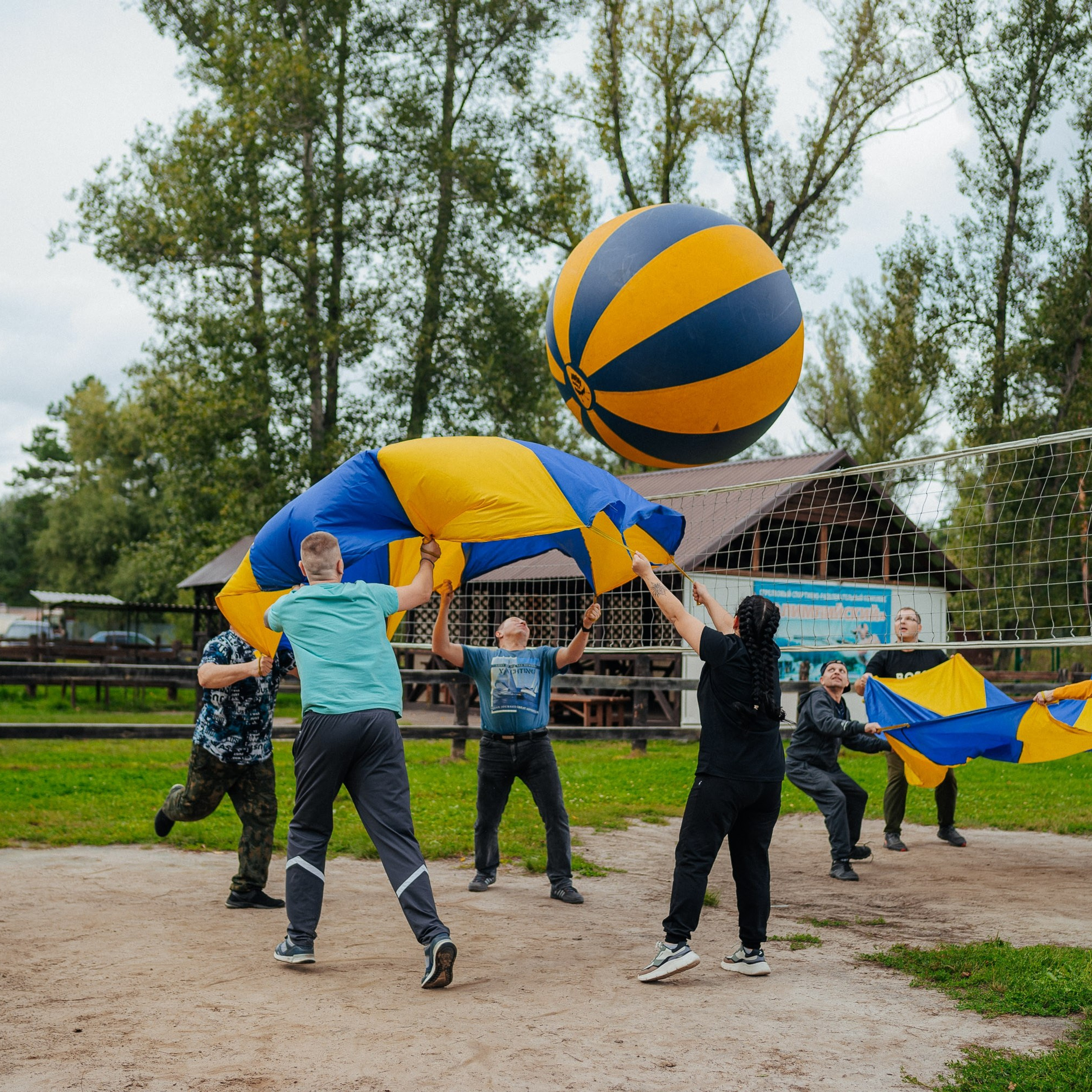Тимбилдинг МеталлСтрой — Олимпийский. Репортажный (Event) фотограф в Барнауле | Даниил Маркин | Качество и вайб