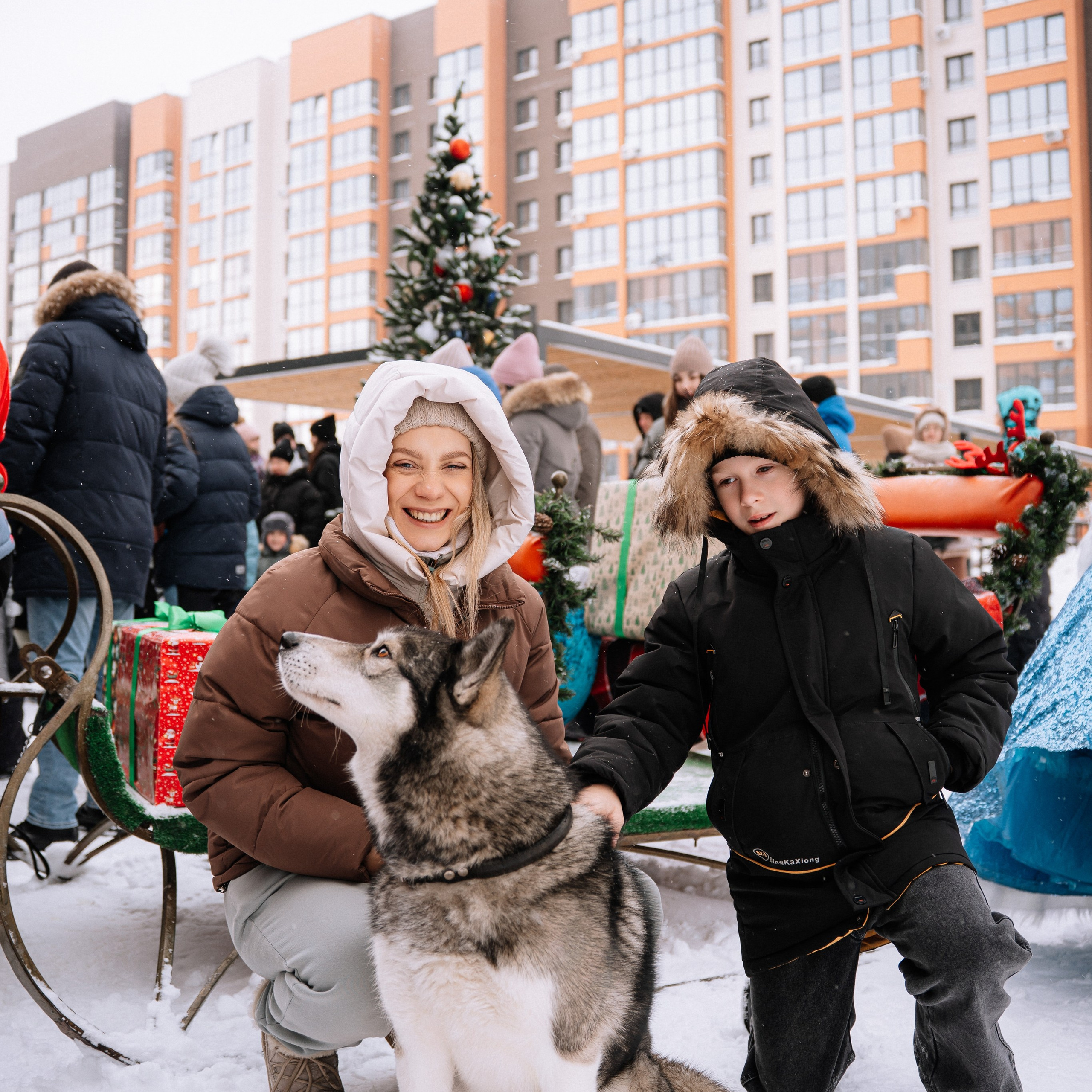 «ГК Алгоритм» — Новый год в ЖК Колумб. Репортажный (Event) фотограф в Барнауле | Даниил Маркин | Качество и вайб