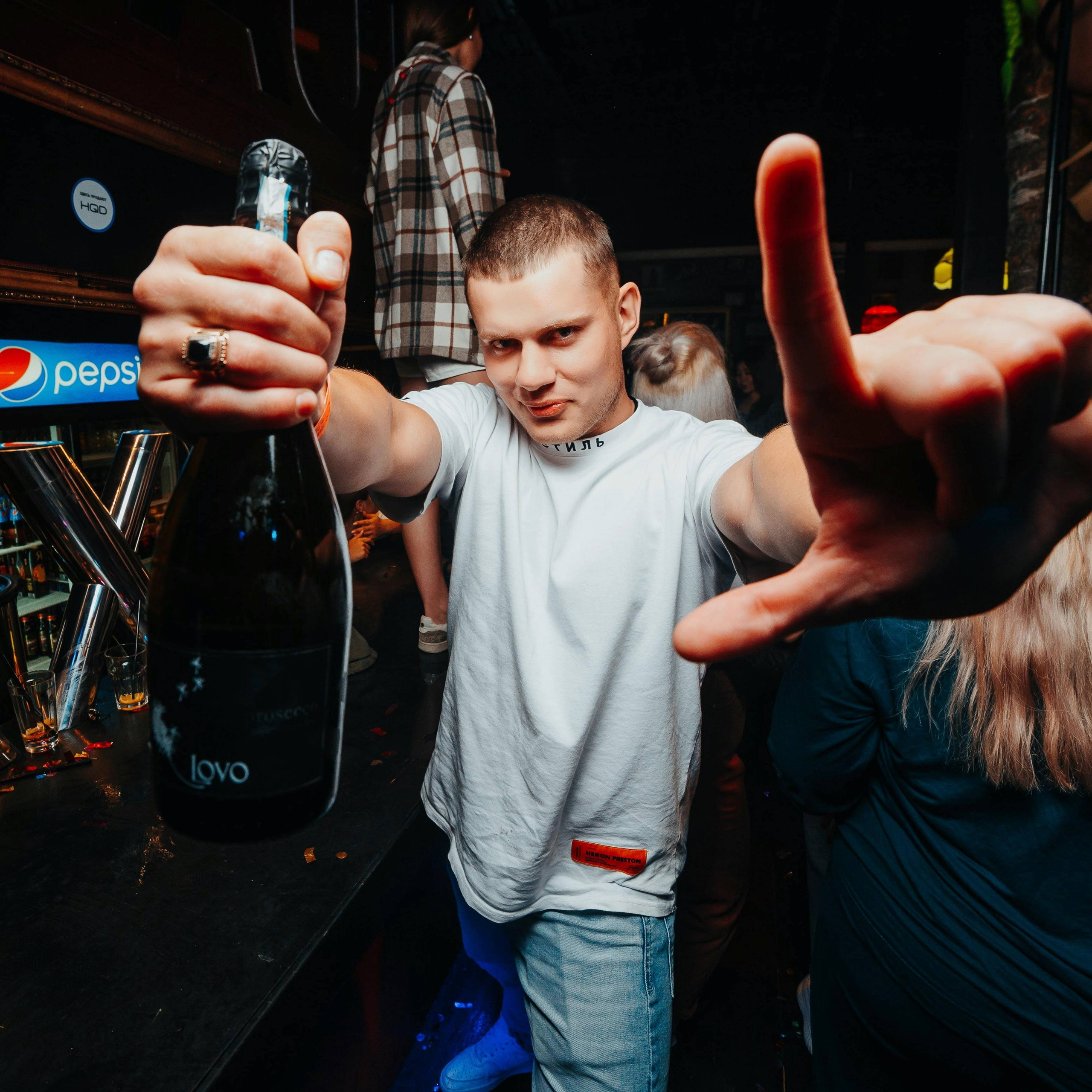 The bar XXXX. Репортажный (Event) фотограф в Барнауле | Даниил Маркин | Качество и вайб