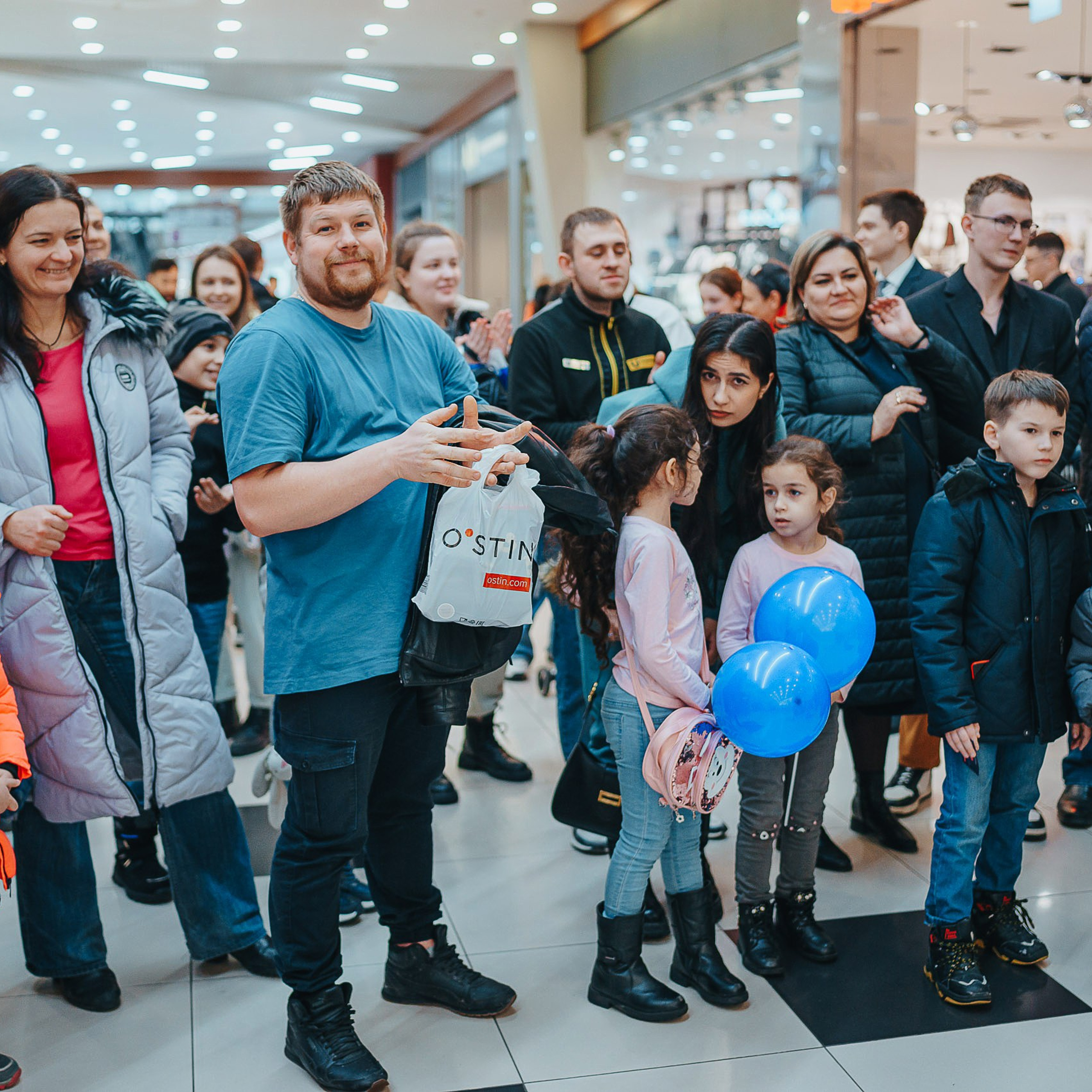 Совкомбанк Халва промо. Репортажный (Event) фотограф в Барнауле | Даниил Маркин | Качество и вайб