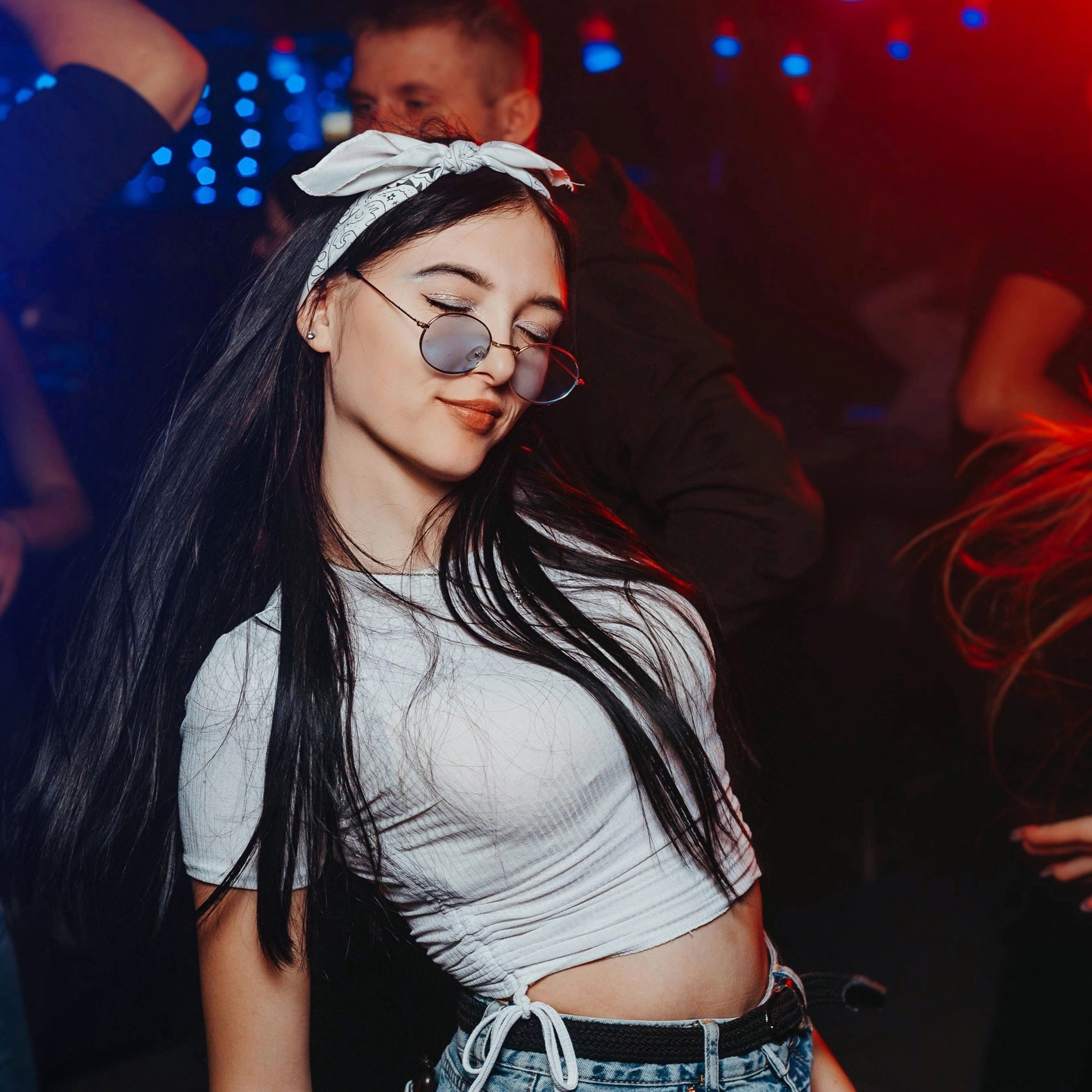 Ночной клуб НЕОН | Фотоотчеты NEON Барнаул. Репортажный (Event) фотограф в Барнауле | Даниил Маркин | Качество и вайб
