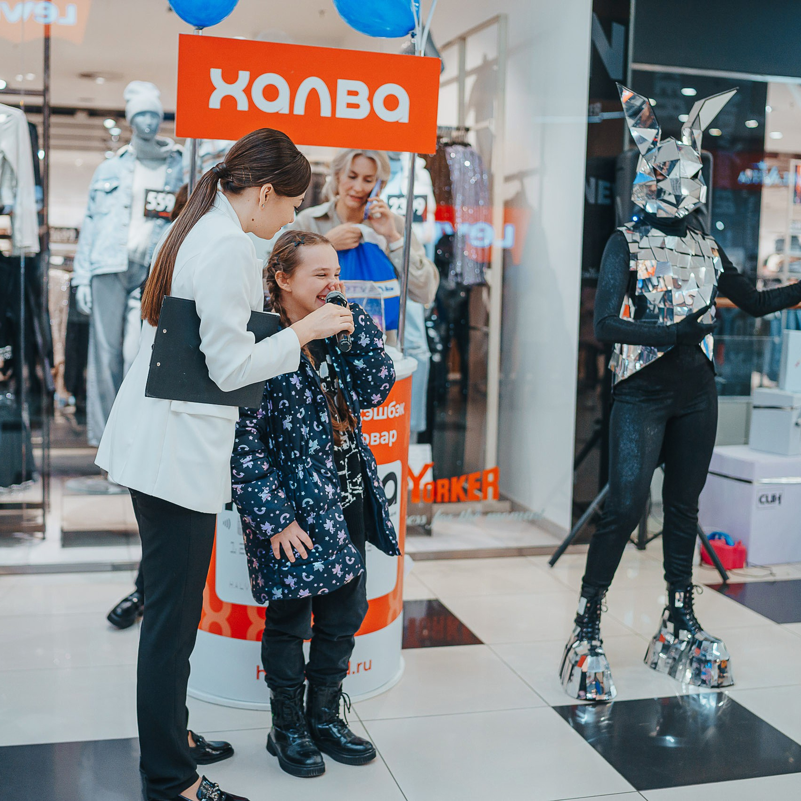 Совкомбанк Халва промо. Репортажный (Event) фотограф в Барнауле | Даниил Маркин | Качество и вайб