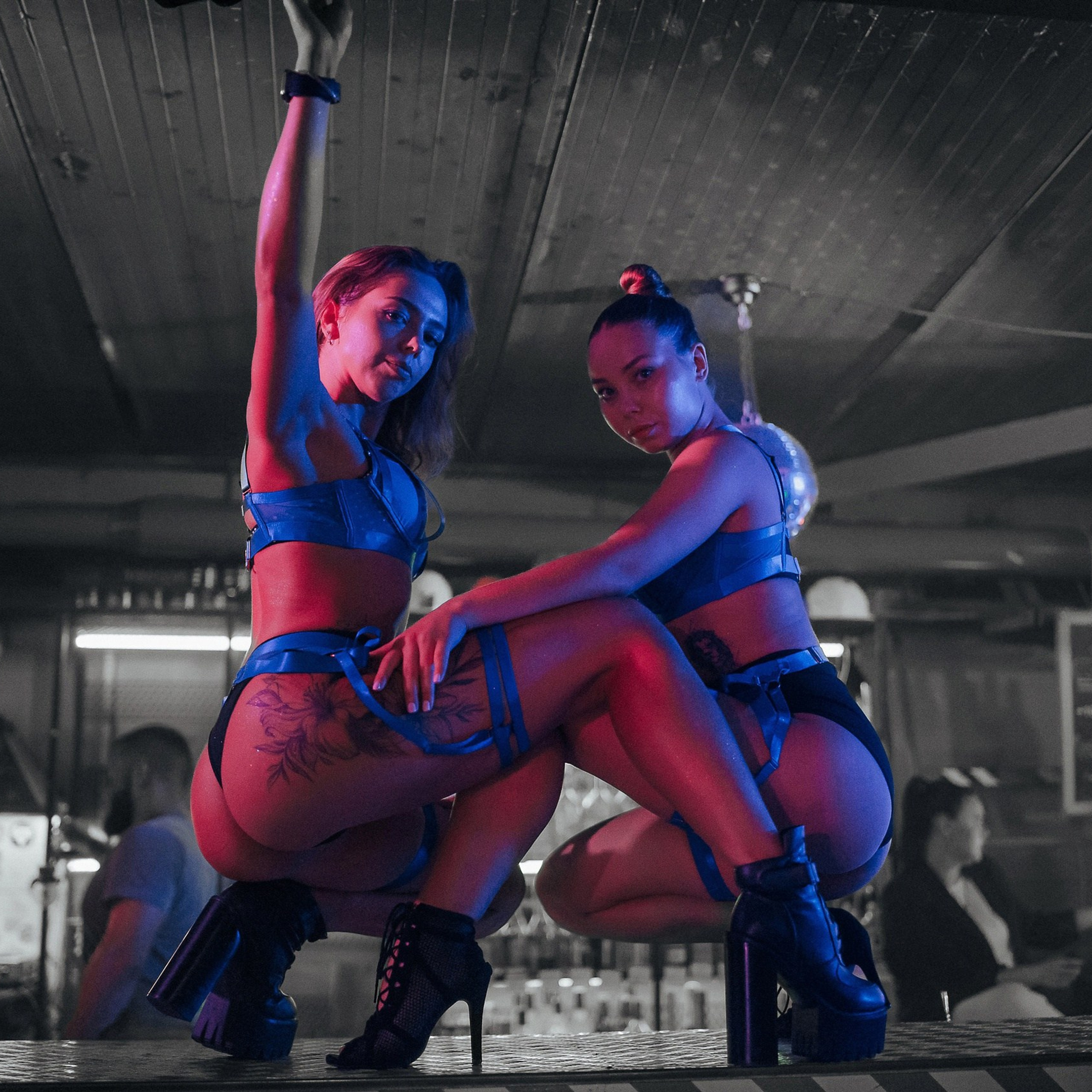 Ночной клуб НЕОН | Фотоотчеты NEON Барнаул. Репортажный (Event) фотограф в Барнауле | Даниил Маркин | Качество и вайб