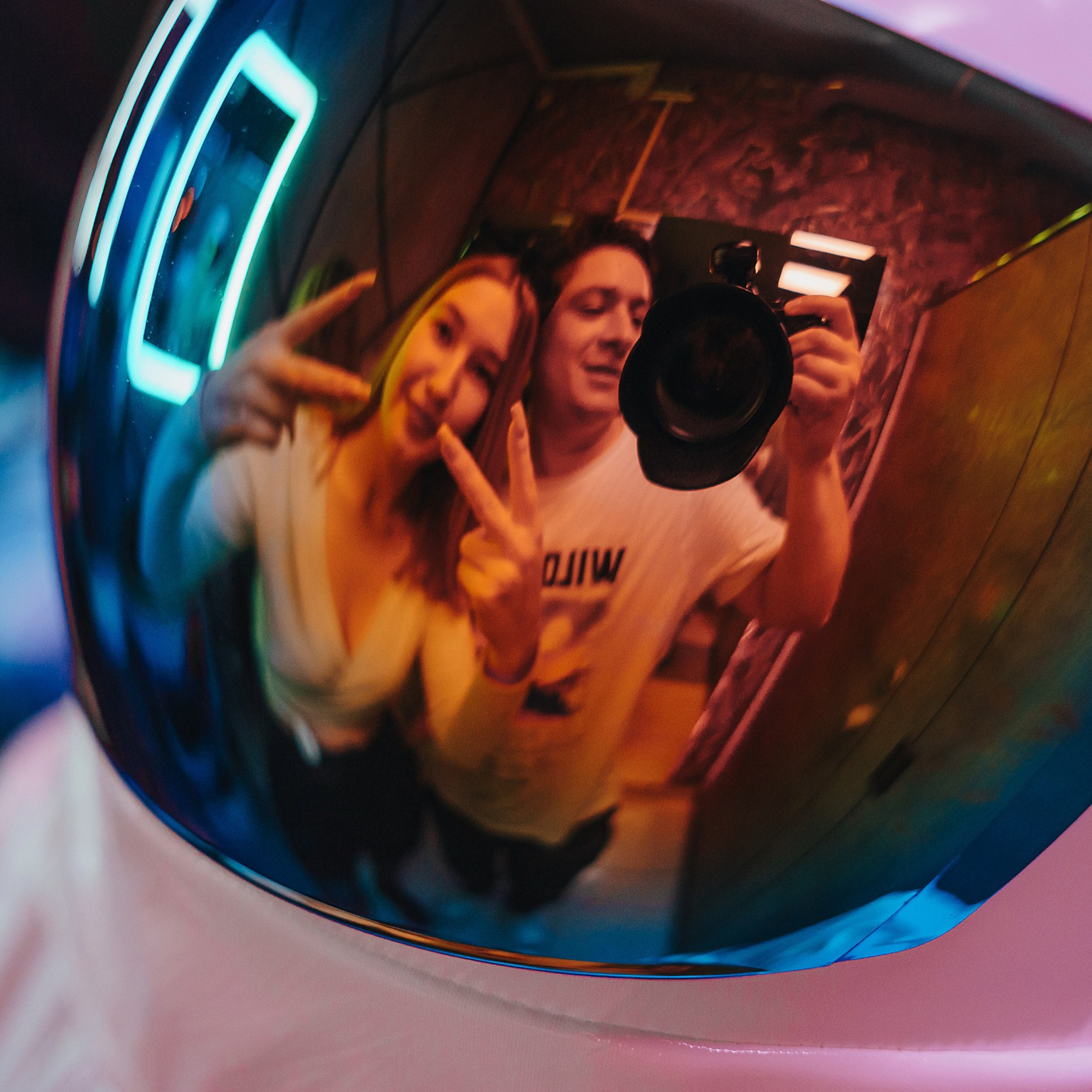 Ночной клуб НЕОН | Фотоотчеты NEON Барнаул. Репортажный (Event) фотограф в Барнауле | Даниил Маркин | Качество и вайб