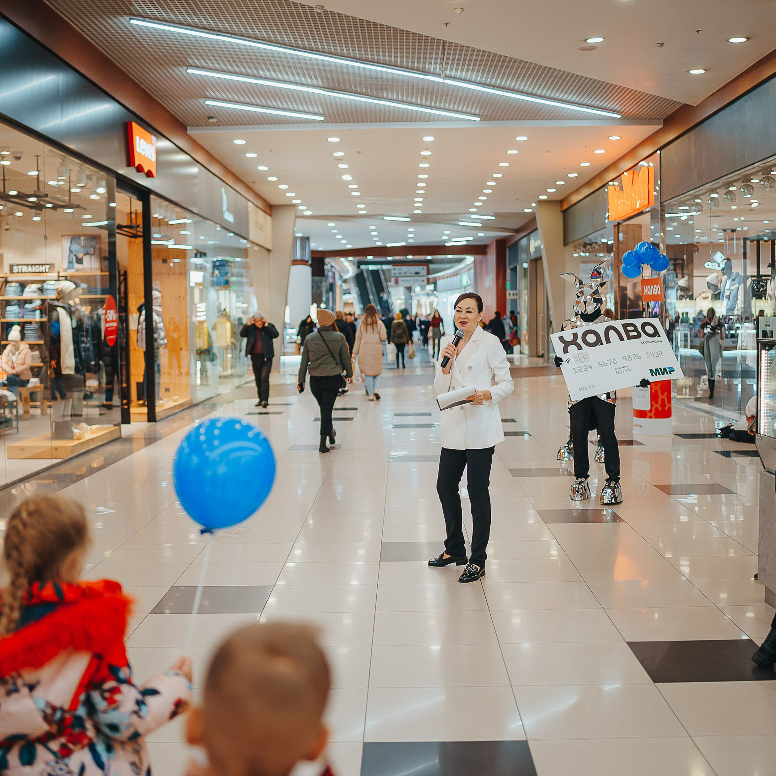 Совкомбанк Халва промо. Репортажный (Event) фотограф в Барнауле | Даниил Маркин | Качество и вайб