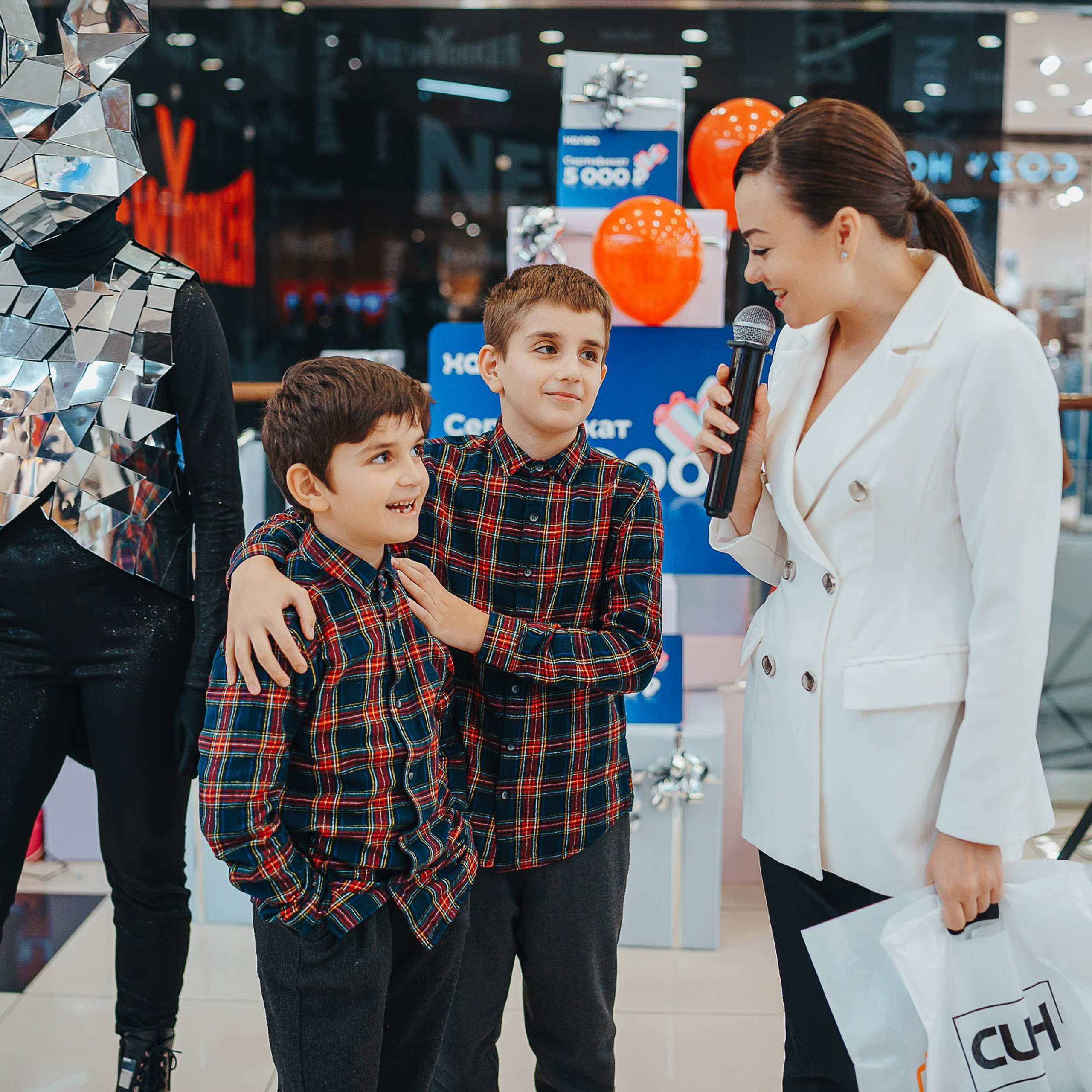 Совкомбанк Халва промо. Репортажный (Event) фотограф в Барнауле | Даниил Маркин | Качество и вайб