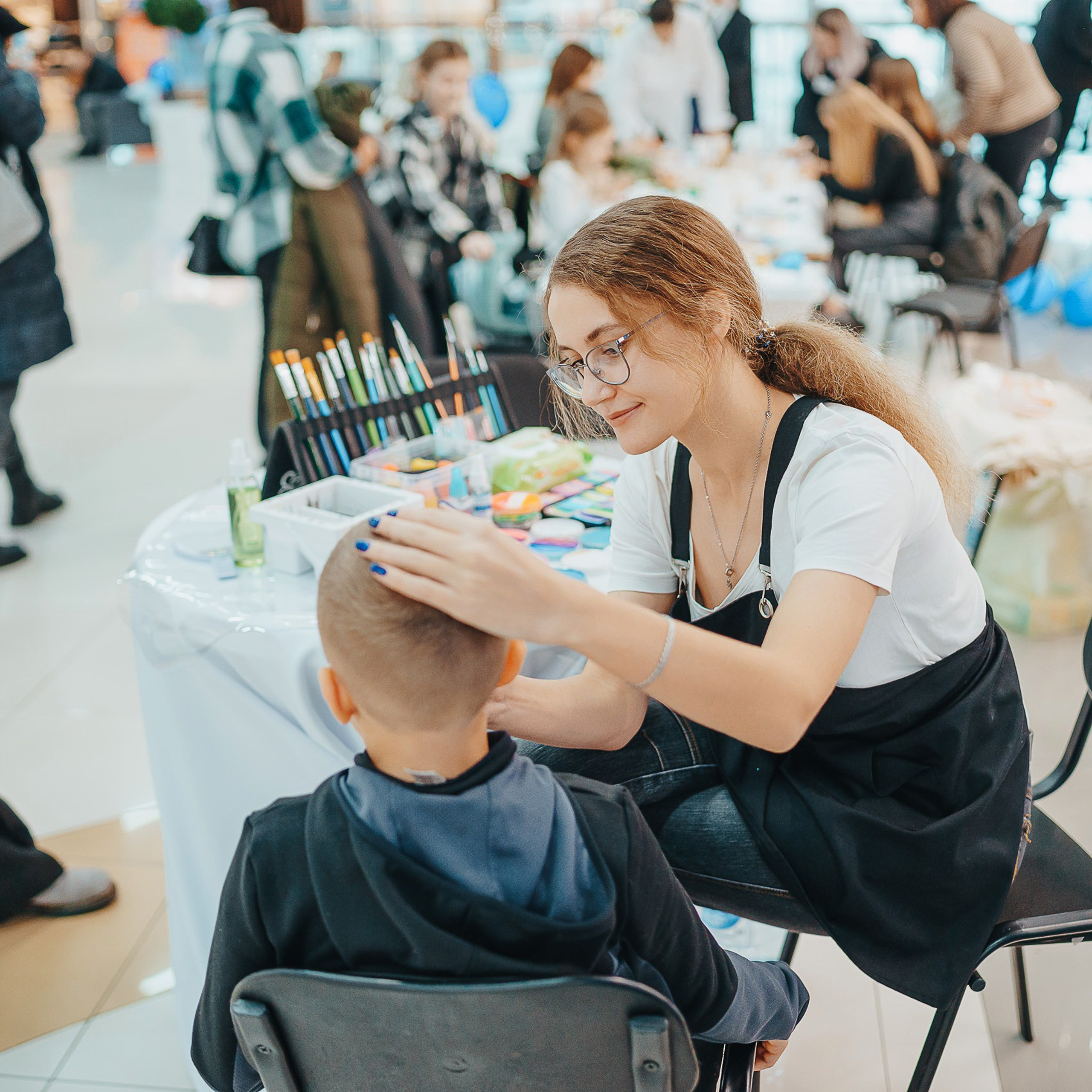 Совкомбанк Халва промо. Репортажный (Event) фотограф в Барнауле | Даниил Маркин | Качество и вайб